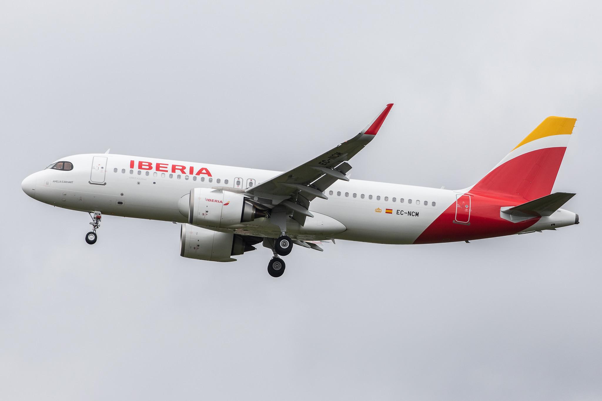 London Heathrow Airport: Iberia (IB / IBE) |  Airbus A320-251N A20N | EC-NCM | MSN 8781