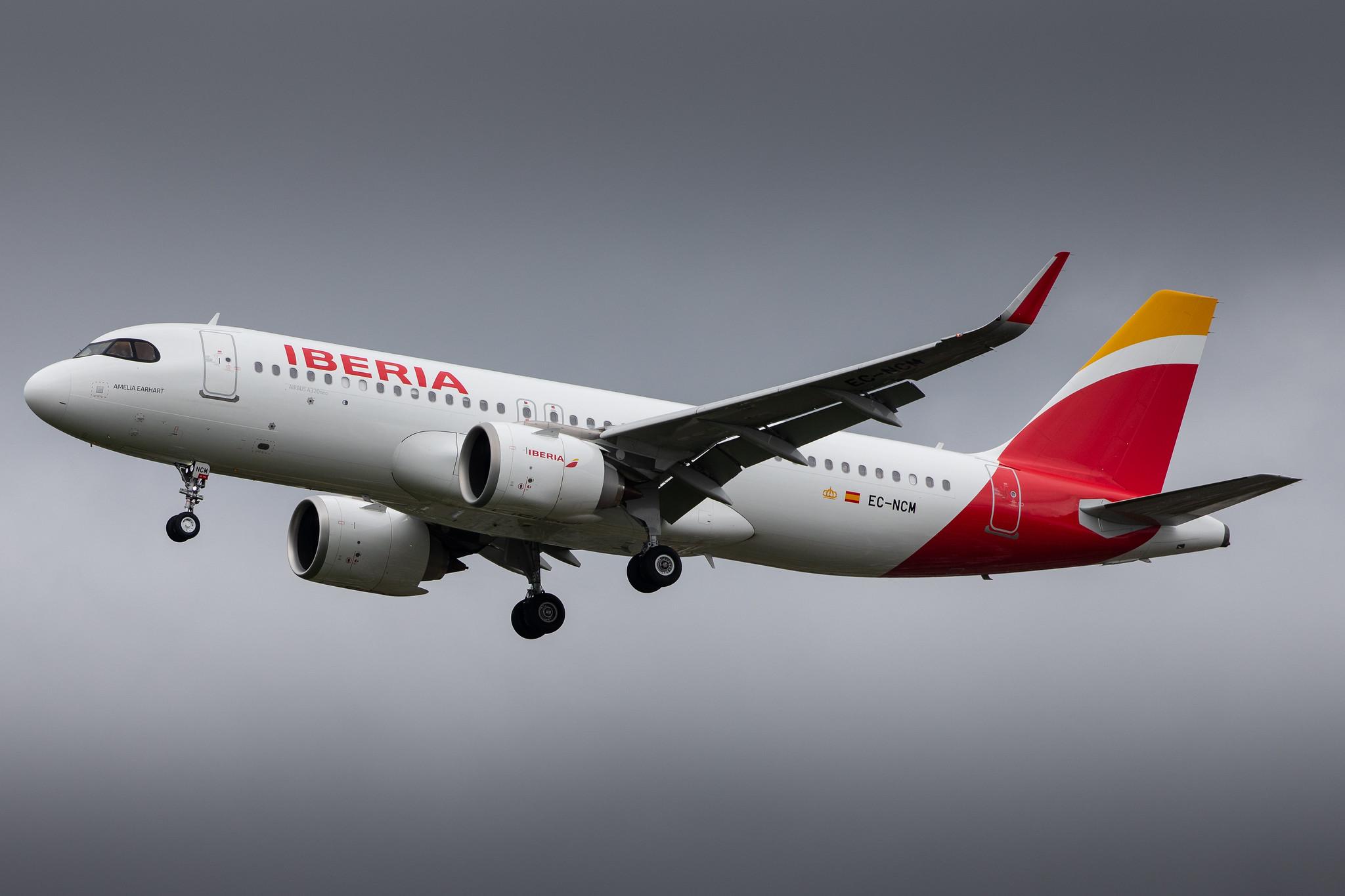 London Heathrow Airport: Iberia (IB / IBE) |  Airbus A320-251N A20N | EC-NCM | MSN 8781