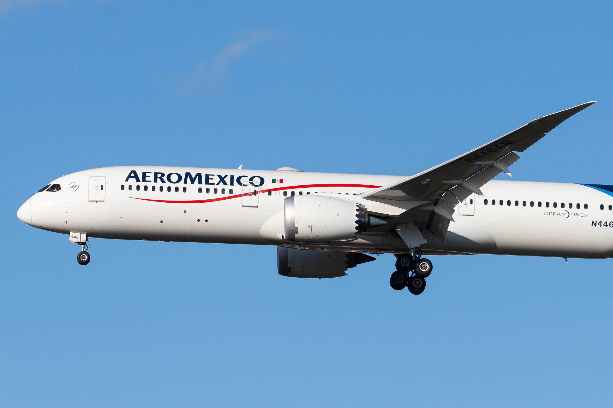 London Heathrow Airport: Aeromexico (AM / AMX) |  Boeing 787-9 Dreamliner B789 | N446AM | MSN 39292