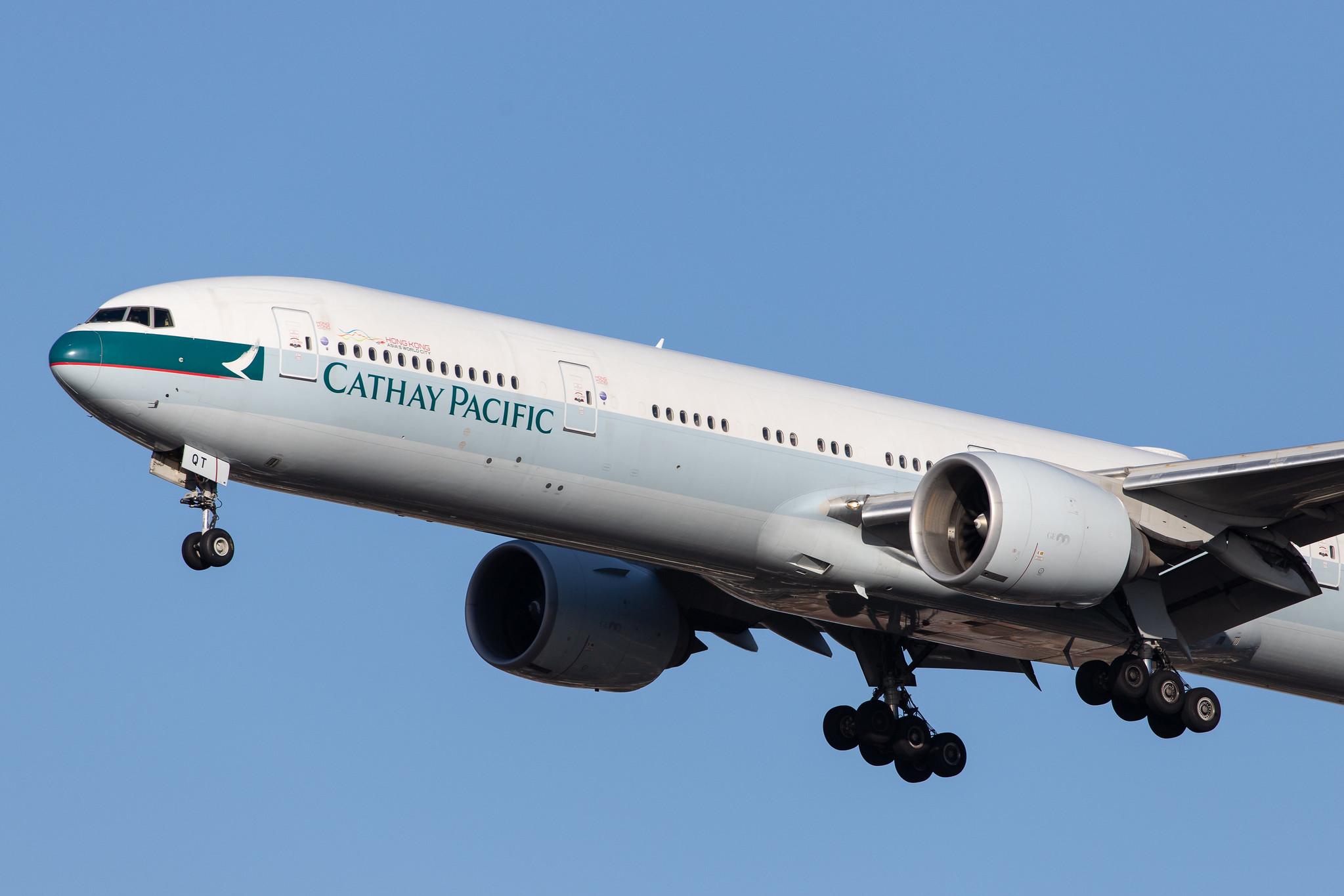 London Heathrow Airport: Cathay Pacific (CX / CPA) |  Boeing 777-367(ER) B77W | B-KQT | MSN 41766