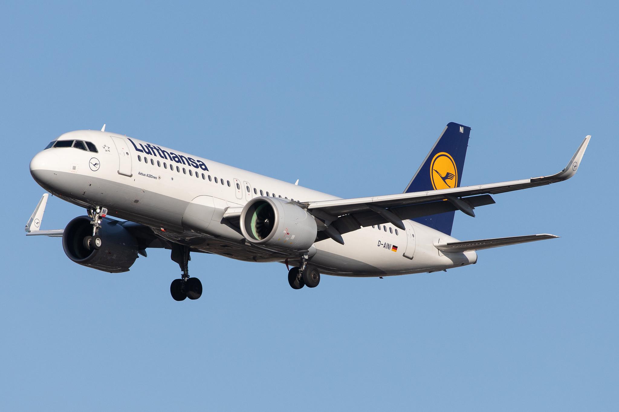 London Heathrow Airport: Lufthansa (LH / DLH) |  Airbus A320-271N A20N | D-AINI | MSN 7710