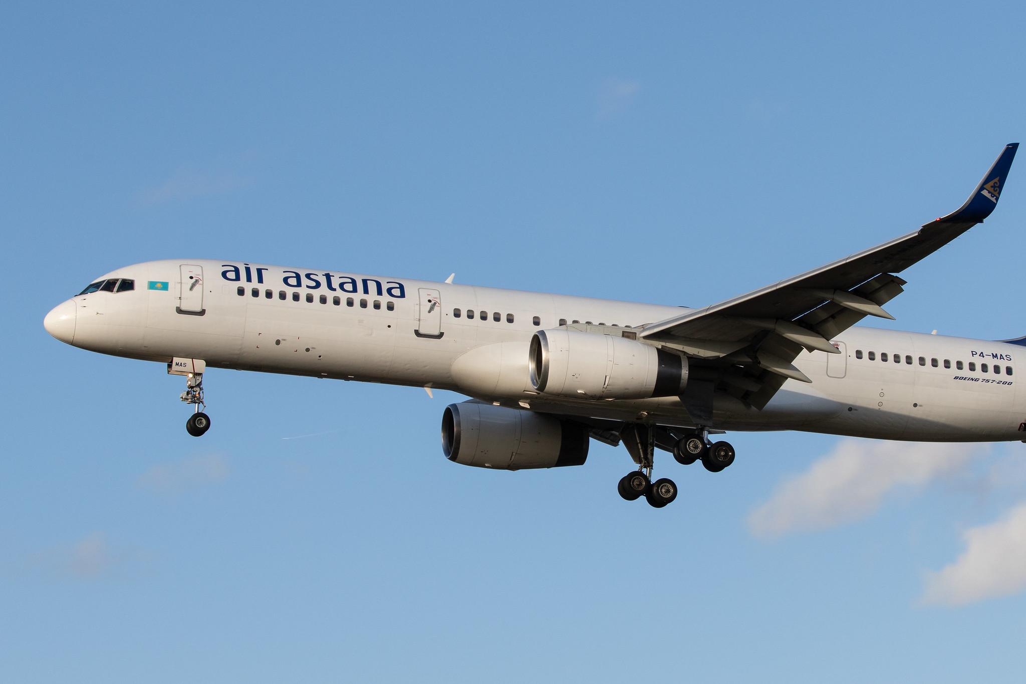 London Heathrow Airport: Air Astana (KC / KZR) |  Boeing 757-28A B752 | P4-MAS | MSN 29306