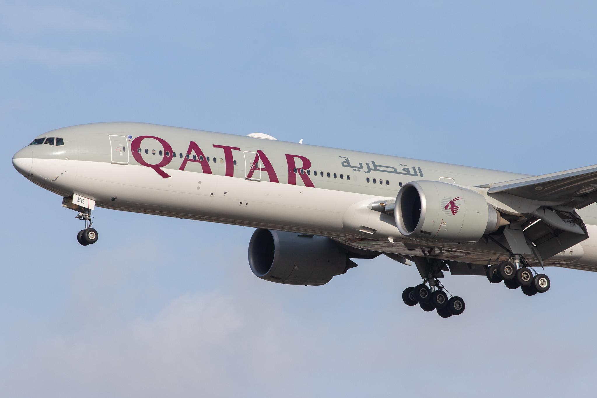London Heathrow Airport: Qatar Airways (QR / QTR) |  Boeing 777-3DZ(ER) B77W | A7-BEE | MSN 60331