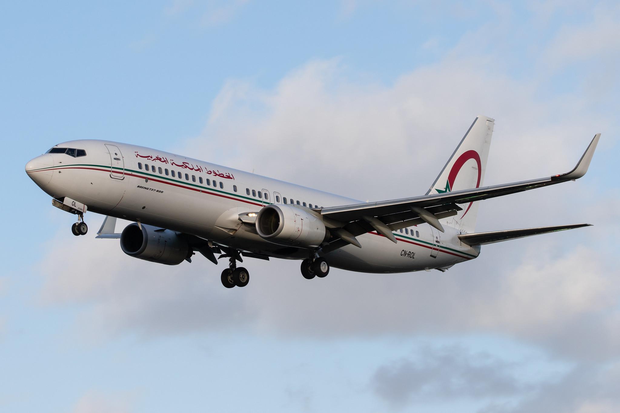 London Heathrow Airport: Royal Air Maroc (AT / RAM) |  Boeing 737-8B6 B738 | CN-ROL | MSN 33065