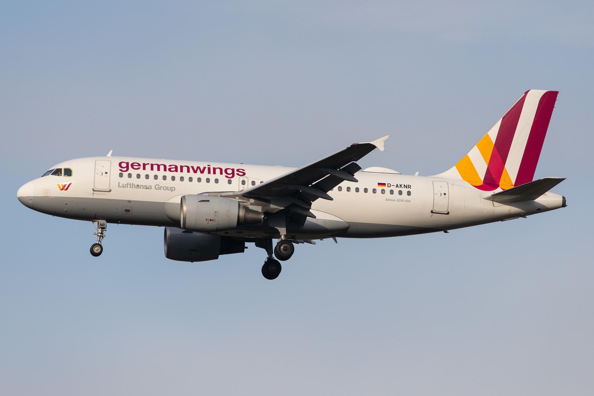 London Heathrow Airport: Eurowings (EW / EWG) | Operator: Germanwings |  Airbus A319-112 A319 | D-AKNR | MSN 1209