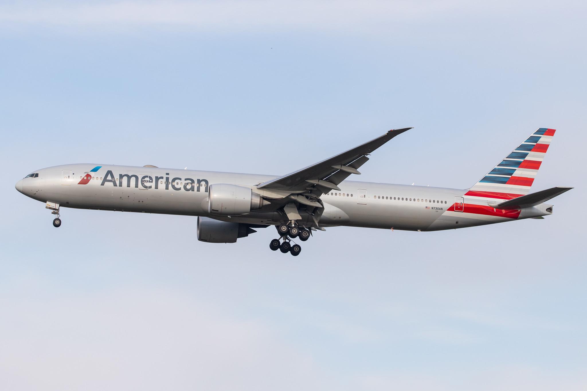 London Heathrow Airport: American Airlines (AA / AAL) |  Boeing 777-323(ER) B77W | N730AN | MSN 31554