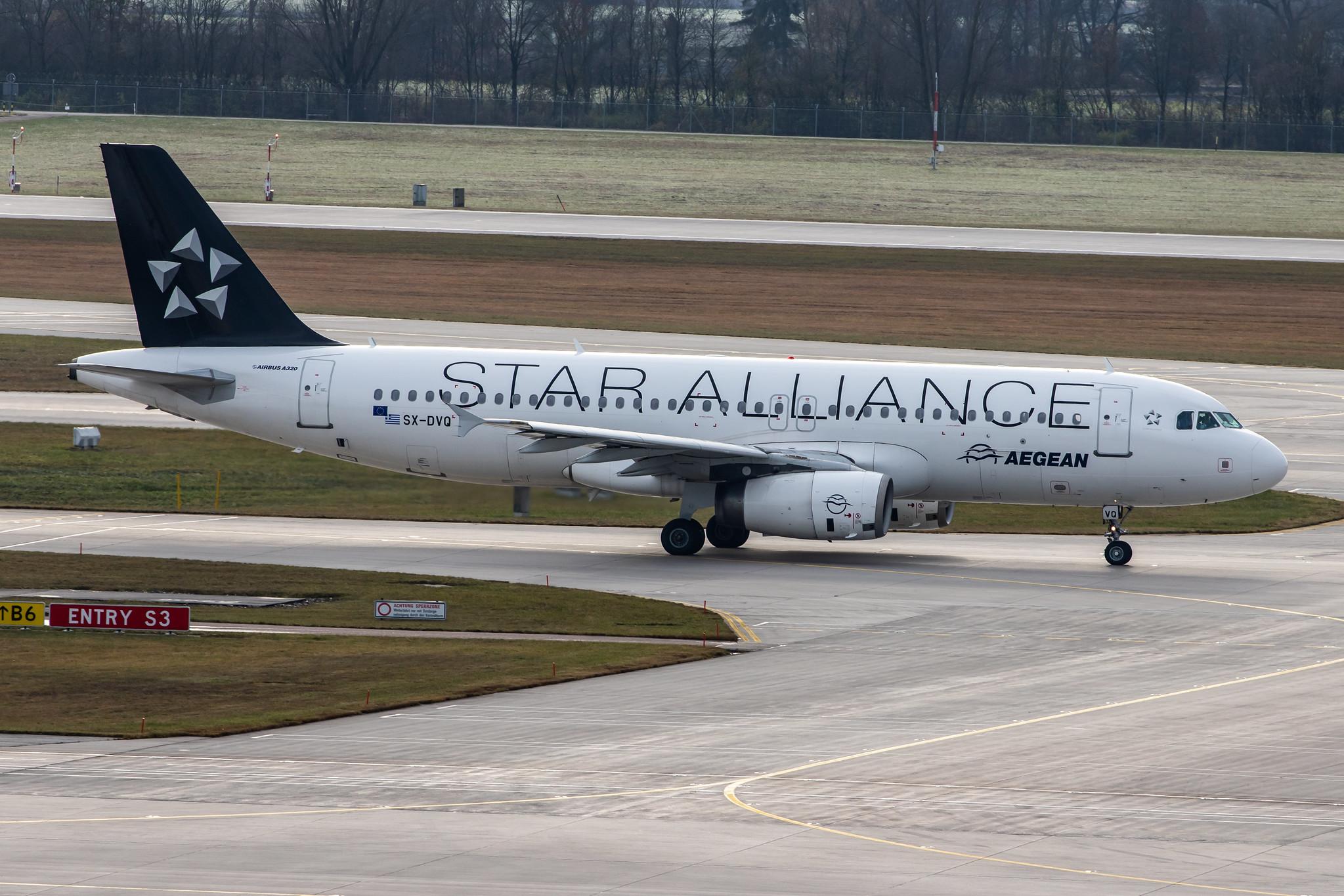 Munich Airport: Aegean Airlines (A3 / AEE) |  Livery: Star Alliance livery |  Airbus A320-232 A320 | SX-DVQ | MSN 3526