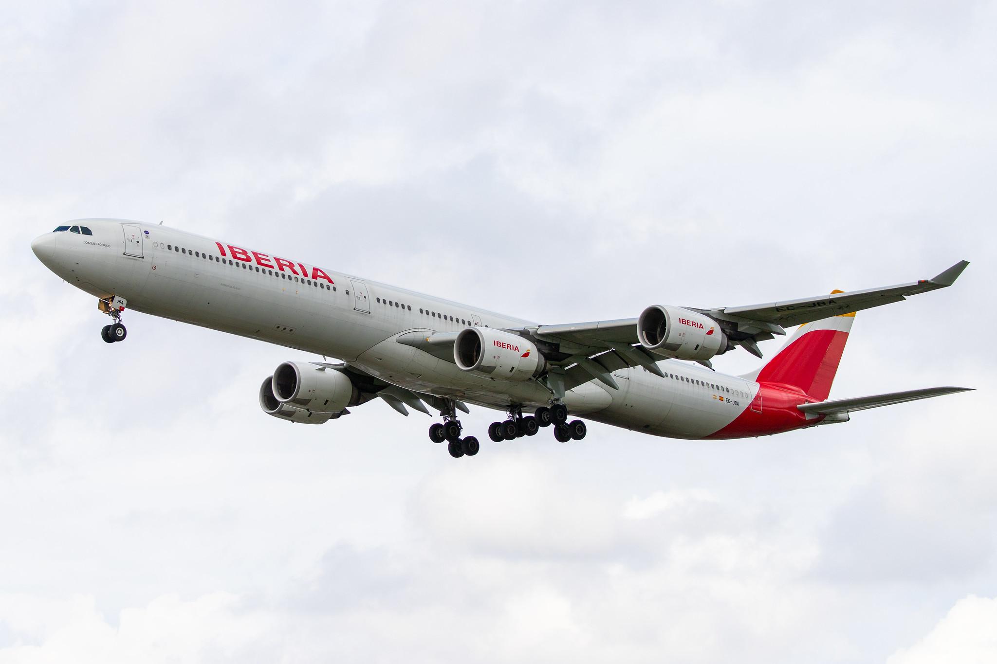 London Heathrow Airport: Iberia (IB / IBE) |  Airbus A340-642 A346 | EC-JBA | MSN 0606