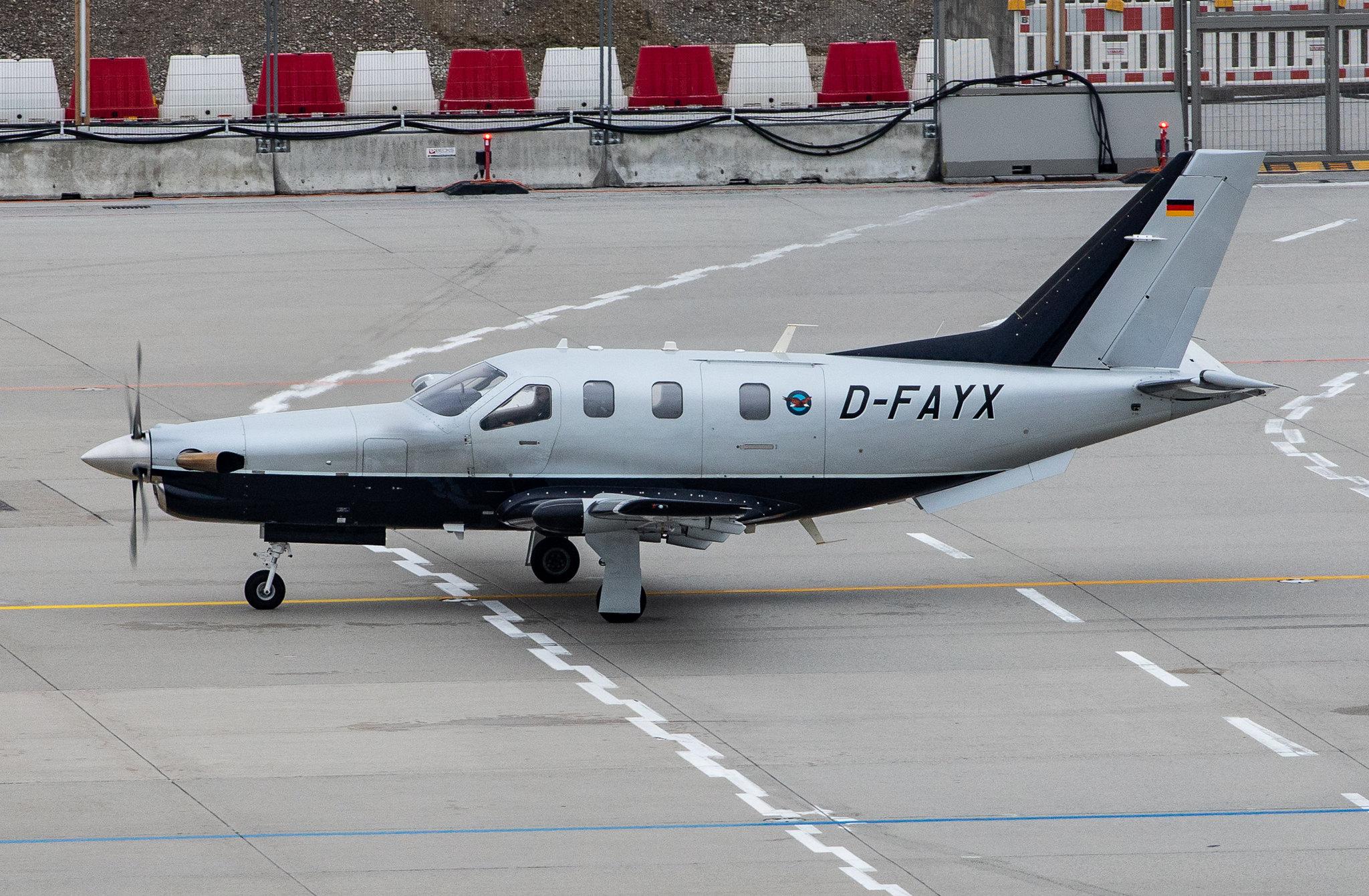 Munich Airport: Private Owner |  Socata TBM 850 TBM8 | D-FAYX | MSN 514