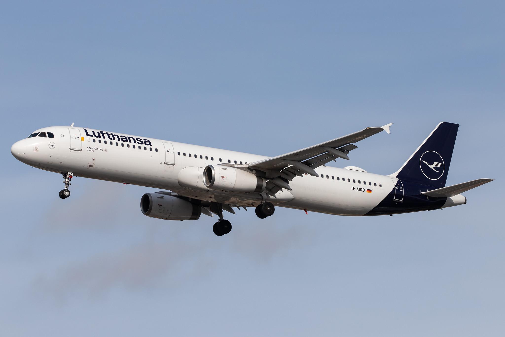 Flughafen Berlin Tegel (TXL): Lufthansa (LH / DLH) |  Airbus A321-131 A321 | D-AIRD | MSN 0474