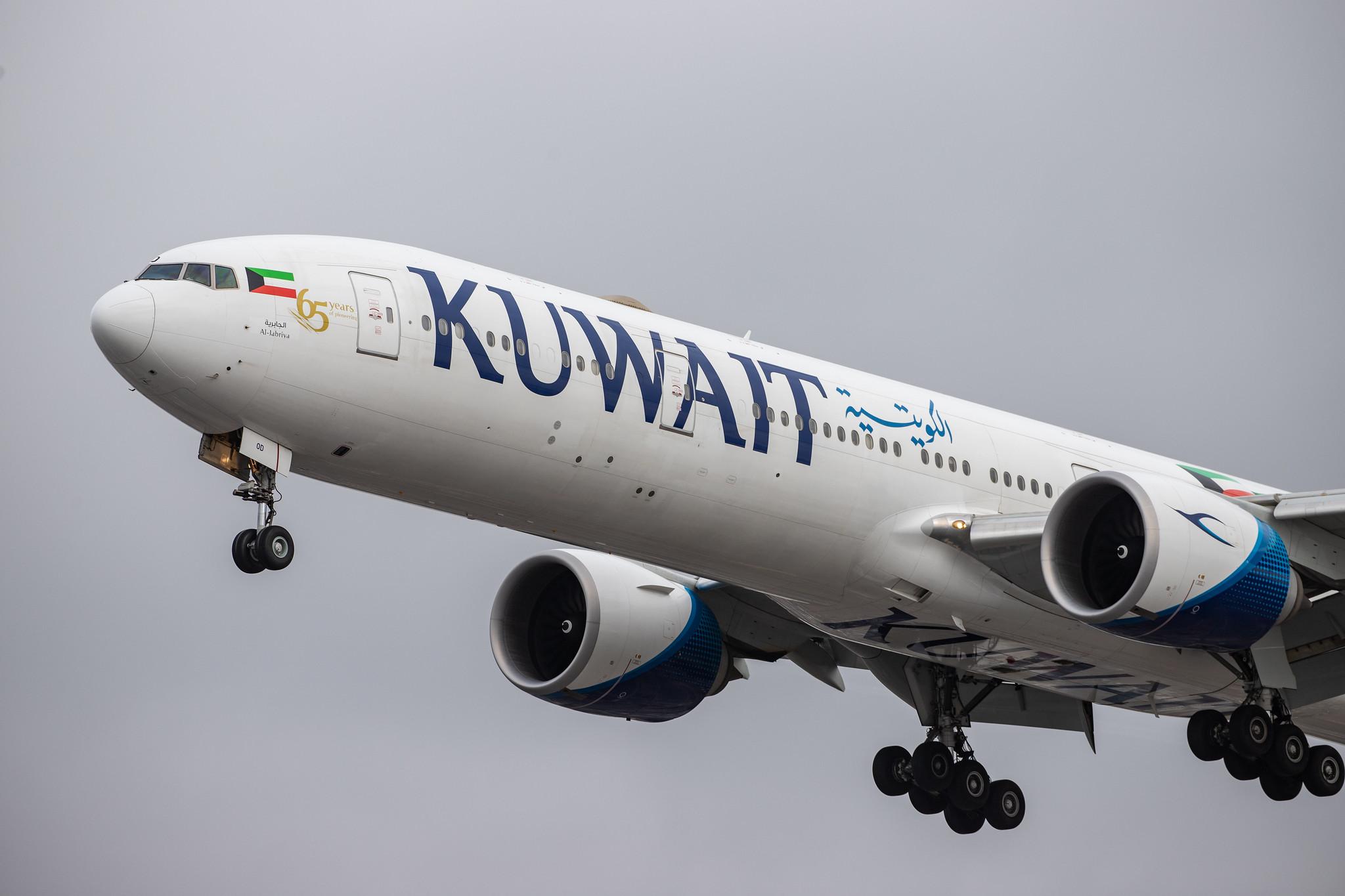 London Heathrow Airport: Kuwait Airways (KU / KAC) |  Boeing 777-369(ER) B77W | 9K-AOD | MSN 62562