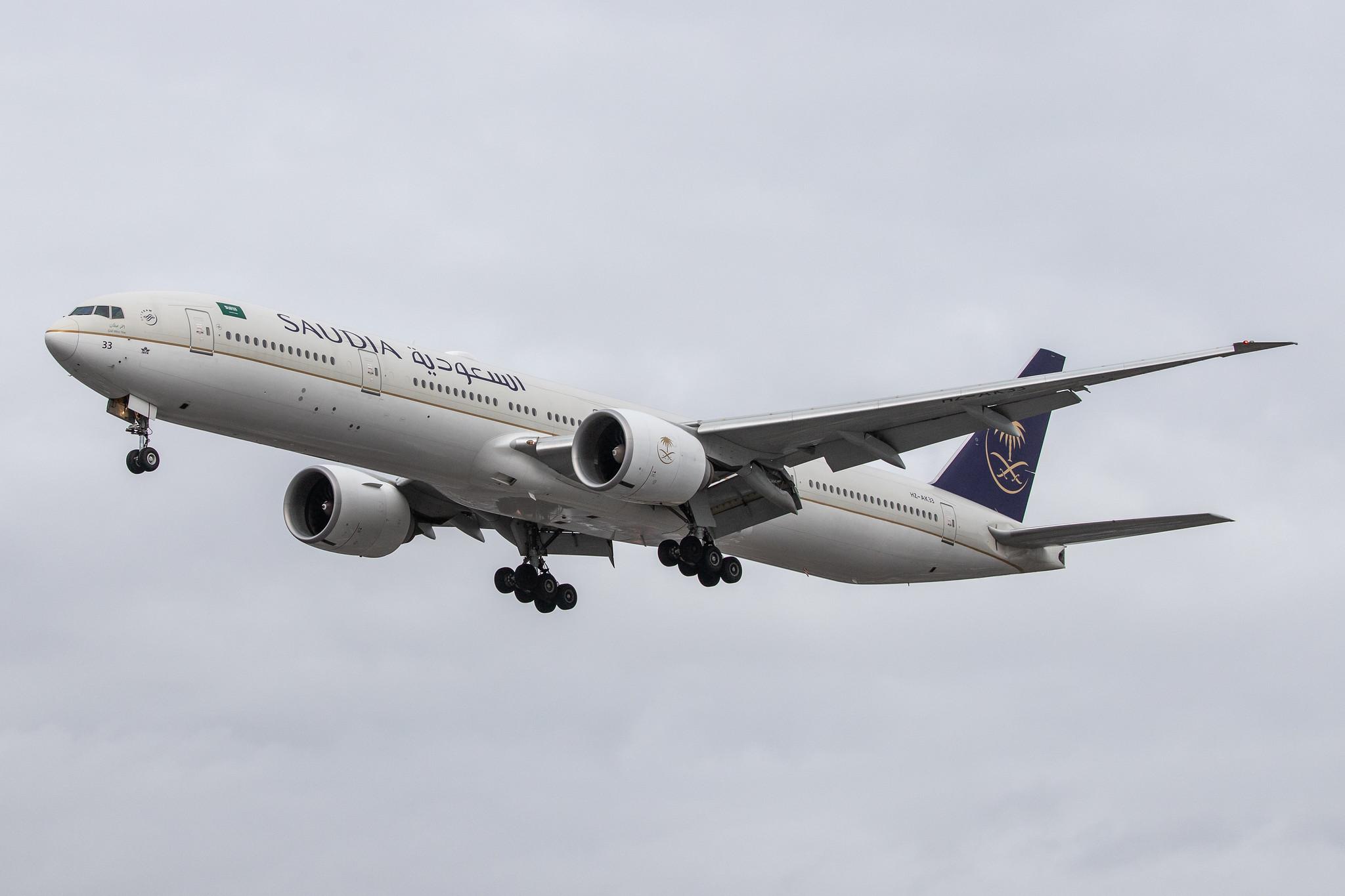 London Heathrow Airport: Saudia (SV / SVA) |  Boeing 777-3FG(ER) B77W | HZ-AK33 | MSN 61590