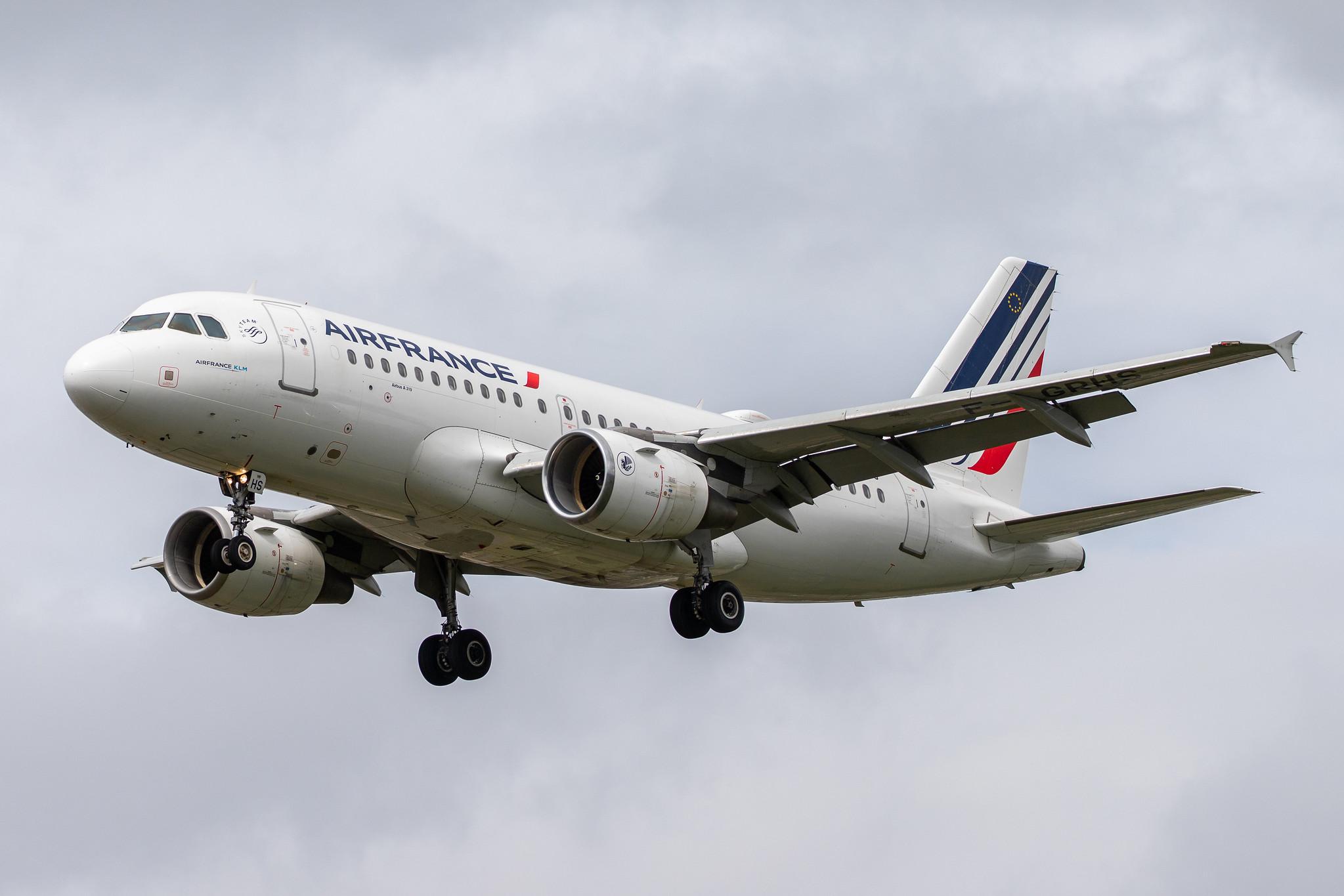London Heathrow Airport: Air France (AF / AFR) |  Airbus A319-111 A319 | F-GRHS | MSN 1444