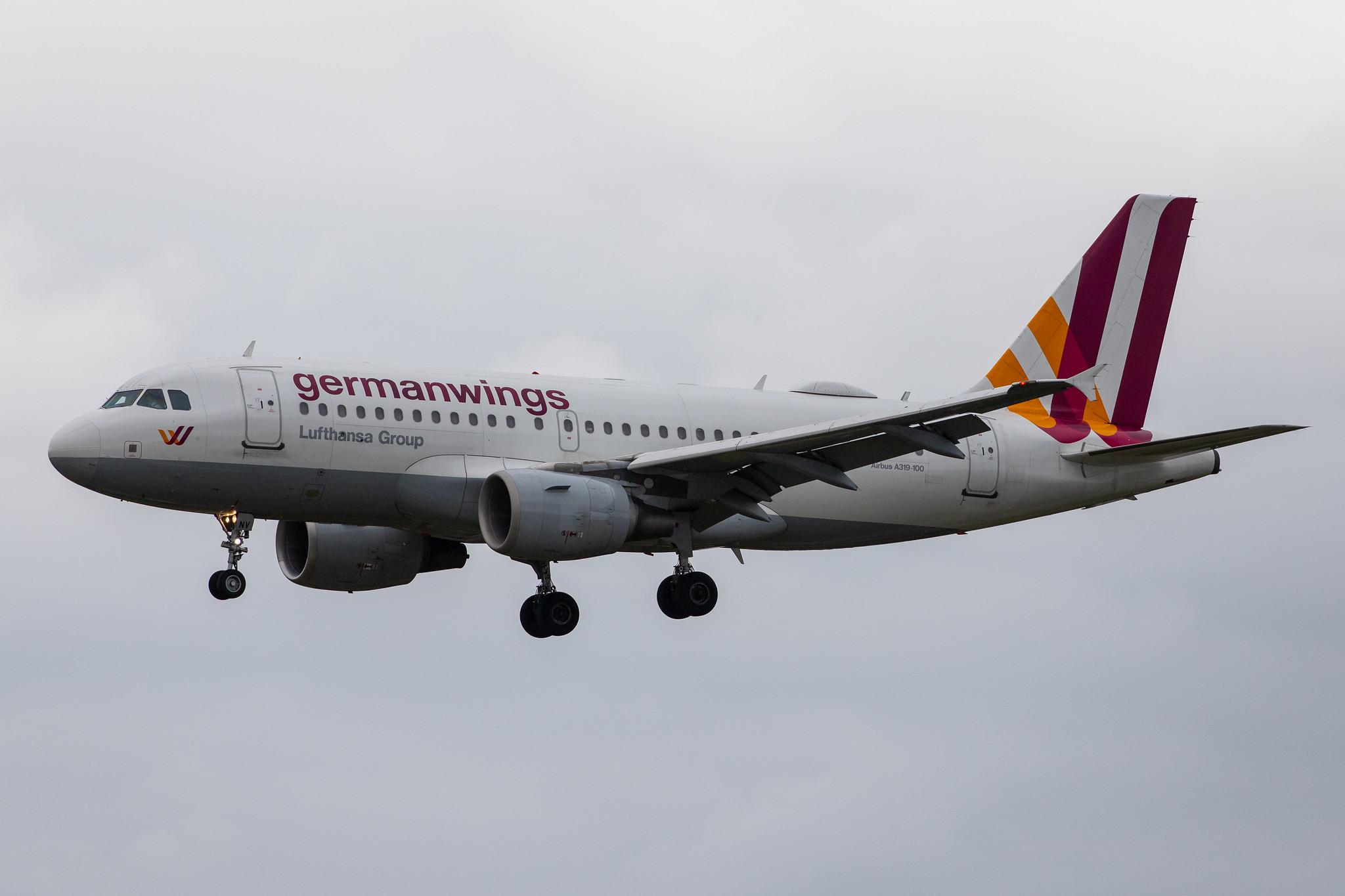 Hamburg Airport: Eurowings (EW / EWG) | Operator: Germanwings |  Airbus A319-112 A319 | D-AKNV | MSN 2632
