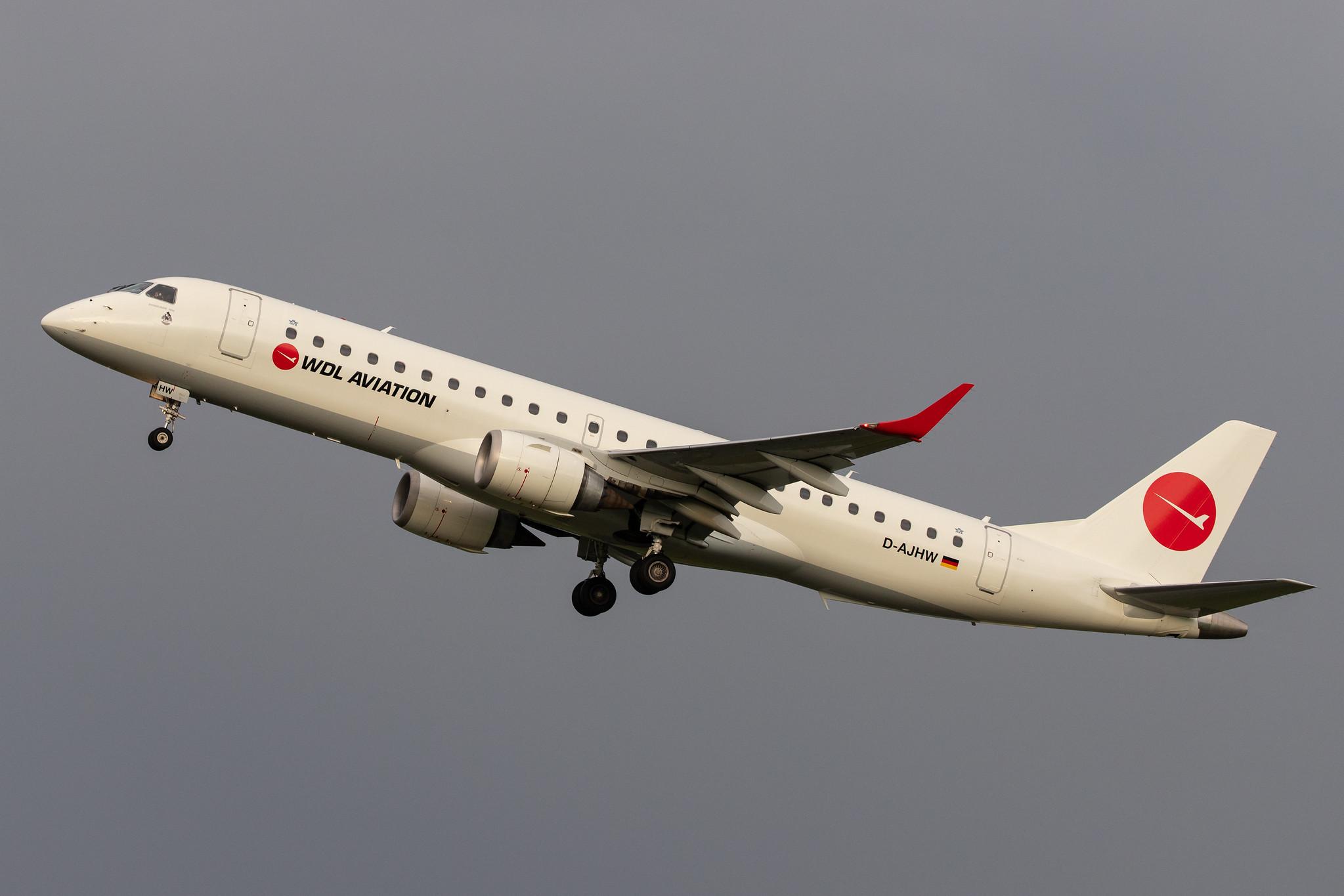 Hamburg Airport: WDL Aviation (WH / WDL) |   Embraer E190LR E190 | D-AJHW | MSN 19000061