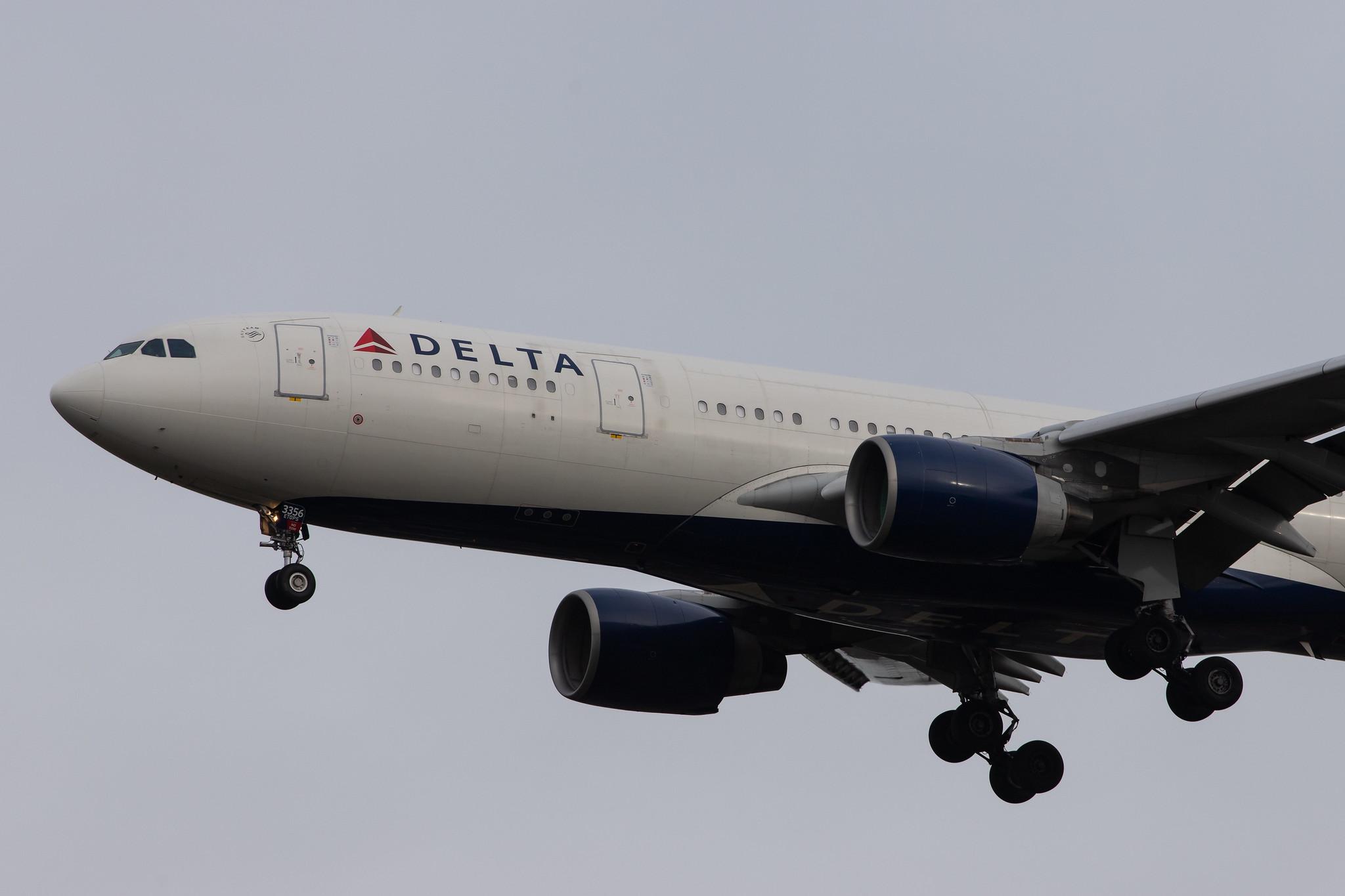 London Heathrow Airport: Delta Air Lines (DL / DAL) |  Airbus A330-223 A332 | N856NW | MSN 0631
