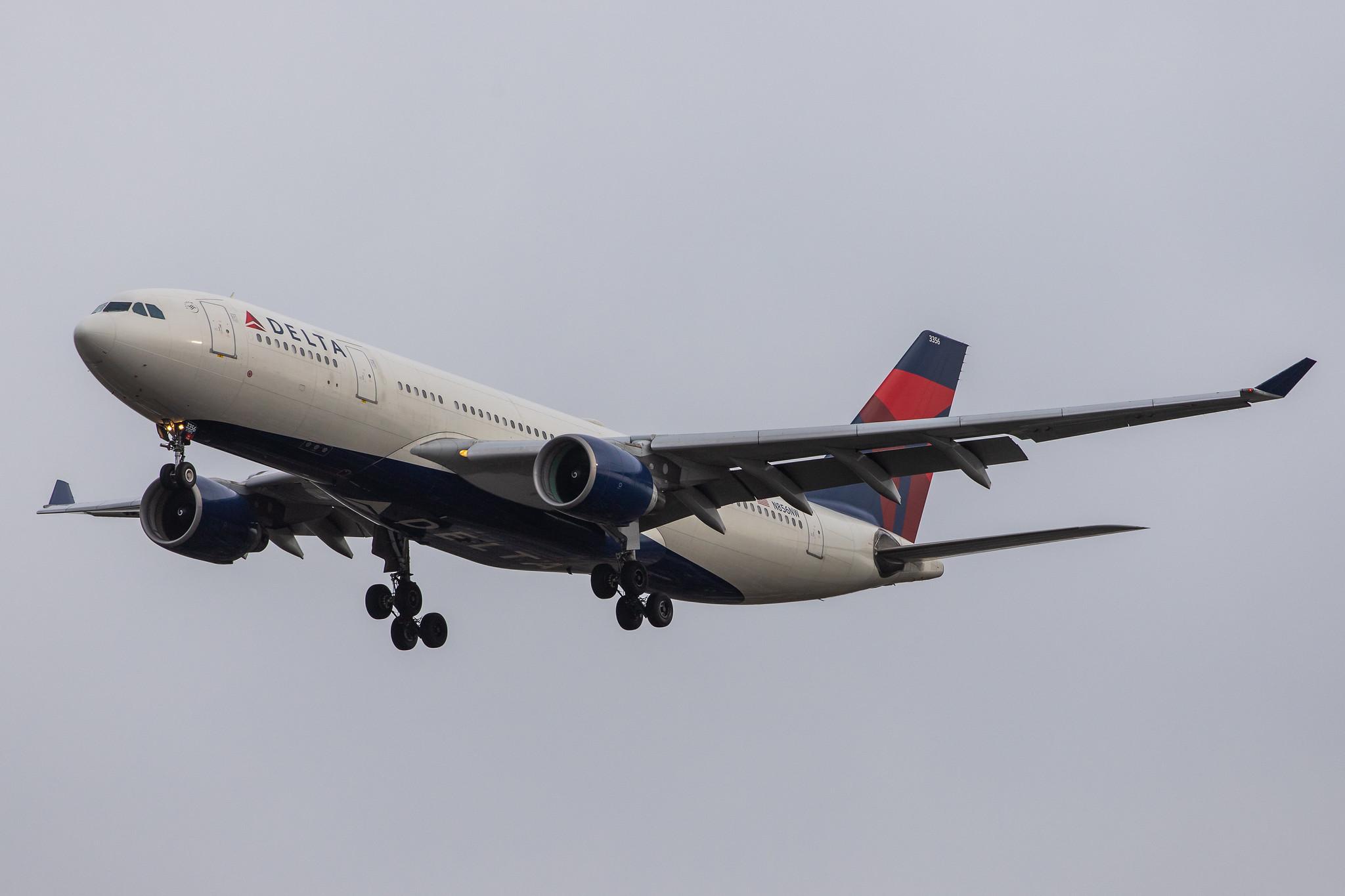 London Heathrow Airport: Delta Air Lines (DL / DAL) |  Airbus A330-223 A332 | N856NW | MSN 0631