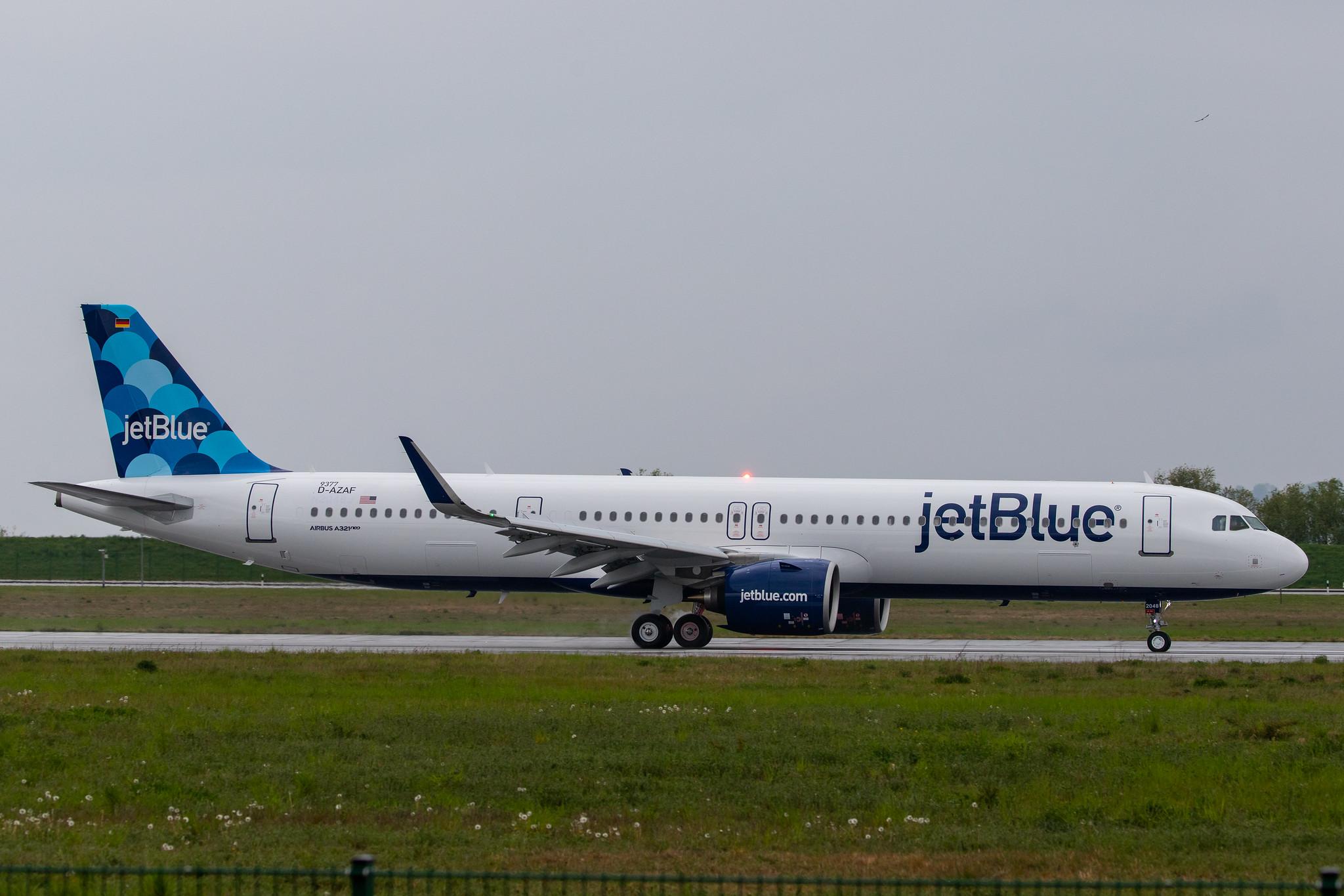 Flugplatz Hamburg-Finkenwerder: Airbus (/ AIB) |  Airbus A321-271NX A21N | D-AZAF | MSN 9377 (Future: JetBlue Airways B6 / JBU, N2048J)
