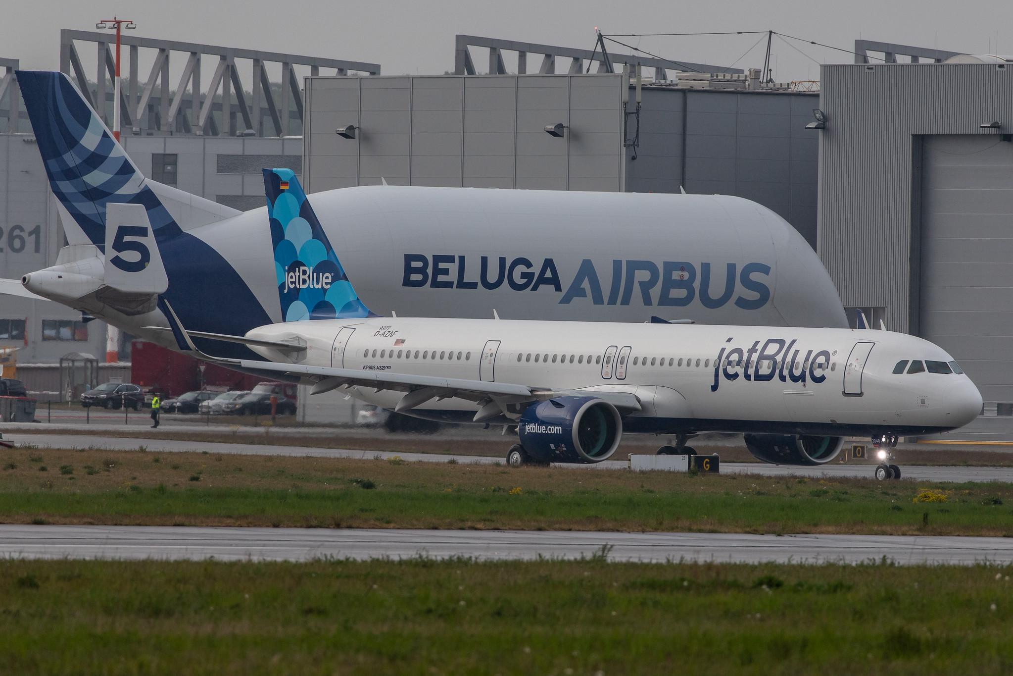 Flugplatz Hamburg-Finkenwerder: Airbus (/ AIB) |  Airbus A321-271NX A21N | D-AZAF | MSN 9377 (Future: JetBlue Airways B6 / JBU, N2048J)