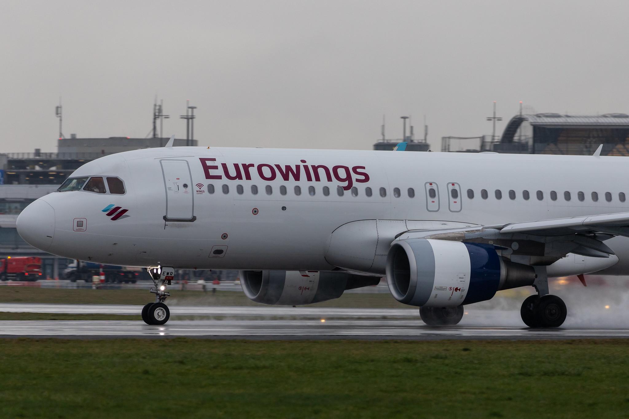 Hamburg Airport Apron: Eurowings (EW / EWG) |  Airbus A320-214 A320 | D-AEWR | MSN 7412