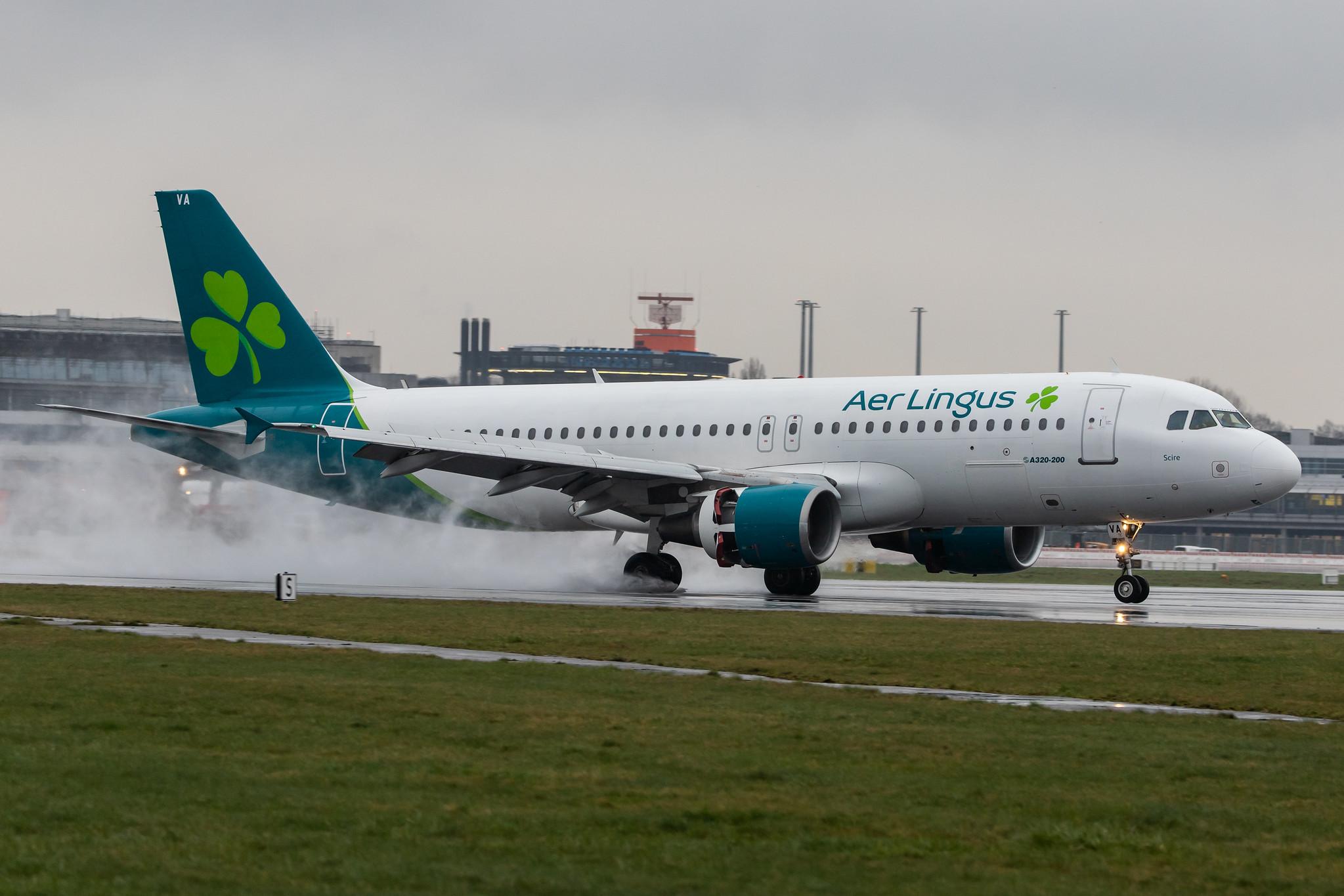 Hamburg Airport Apron: Aer Lingus (EI / EIN) |  Airbus A320-214 A320 | EI-CVA | MSN 1242