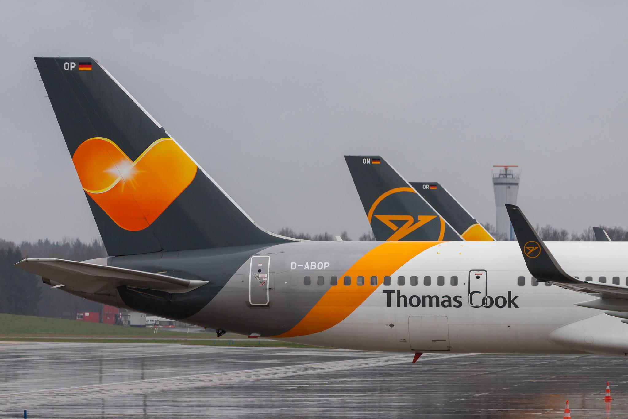 Hamburg Airport Apron: Condor (DE / CFG) |  Boeing 757-3CQ B753 | D-ABOP | MSN 32241