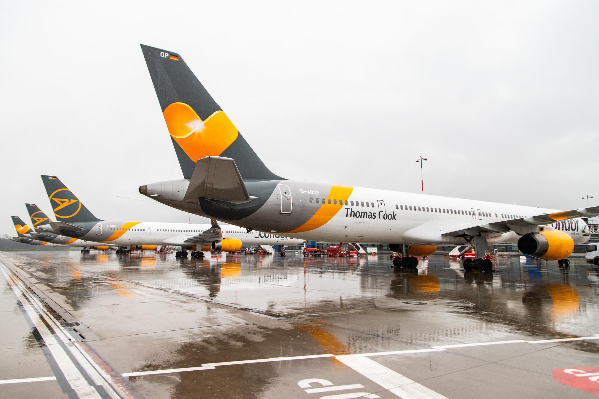 Hamburg Airport Apron: Condor (DE / CFG) |  Boeing 757-3CQ B753 | D-ABOP | MSN 32241
