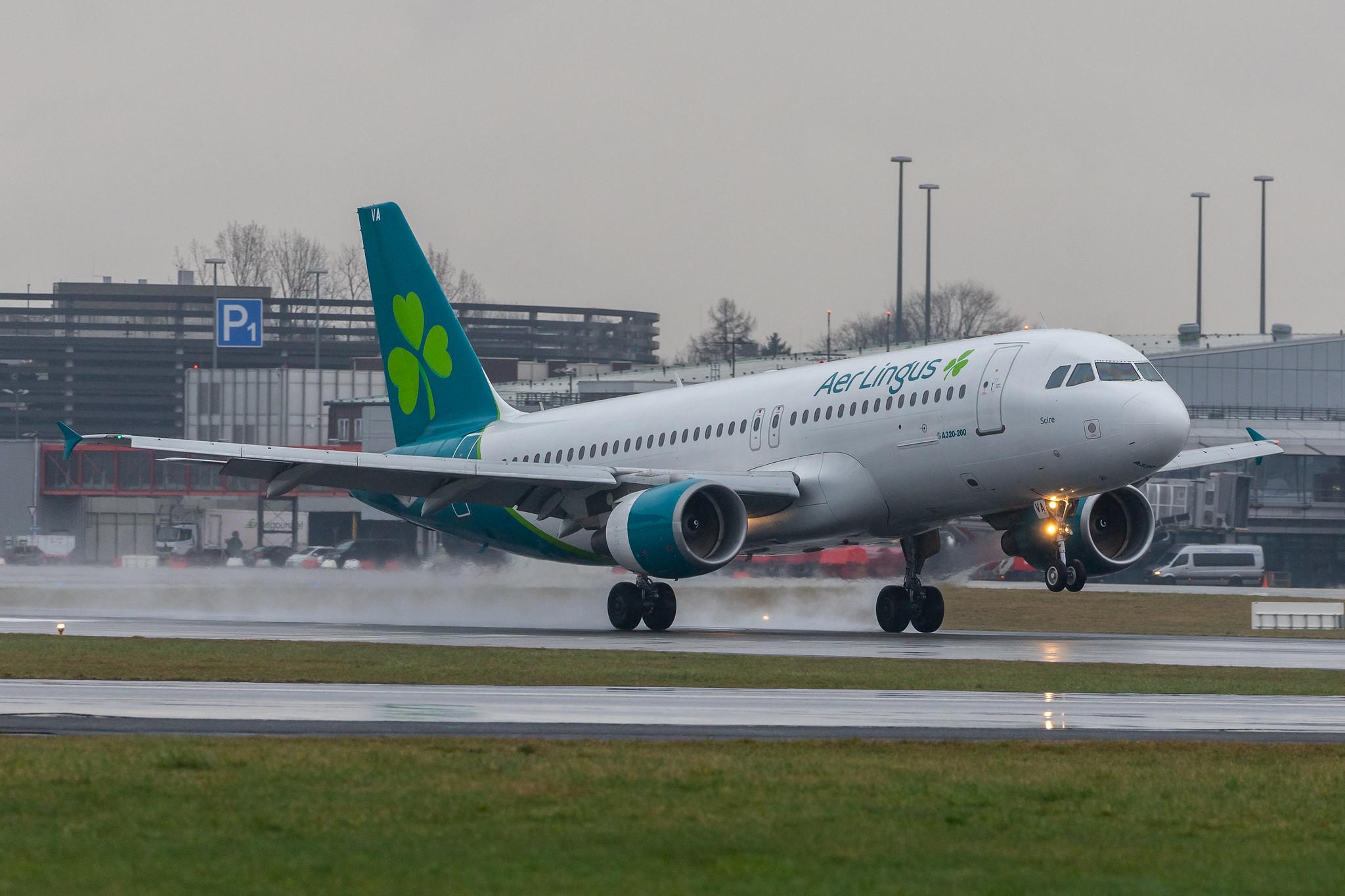 Hamburg Airport Apron: Aer Lingus (EI / EIN) |  Airbus A320-214 A320 | EI-CVA | MSN 1242