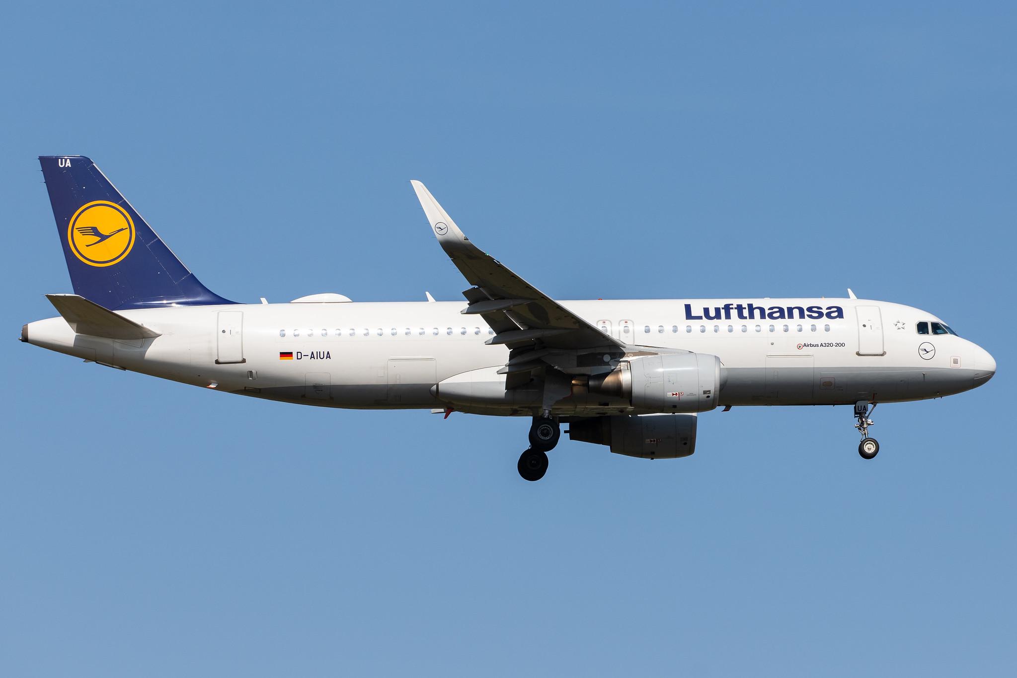 Frankfurt Airport: Lufthansa (LH / DLH) |  Airbus A320-214 A320 | D-AIUA | MSN 5935