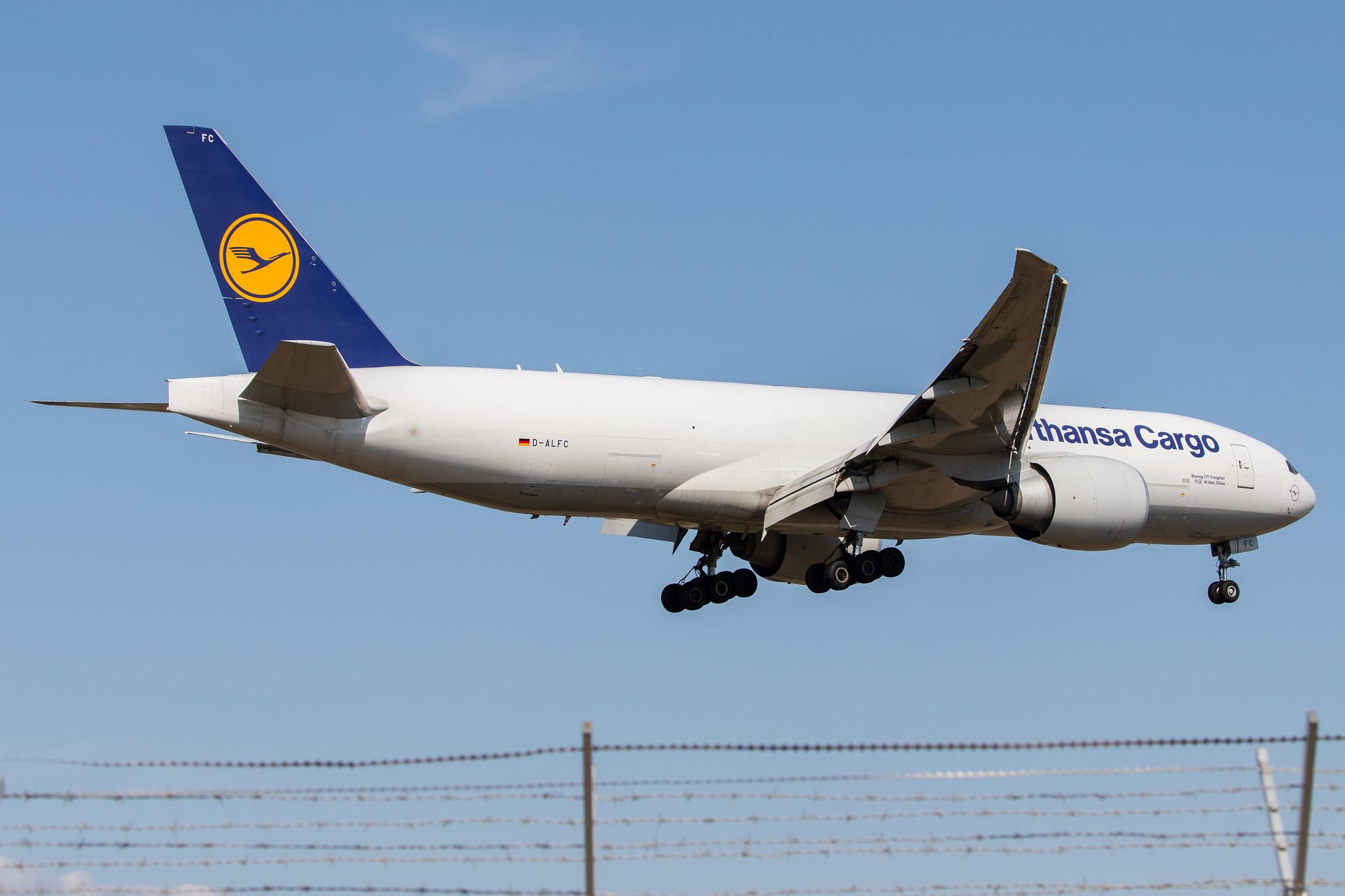 Frankfurt Airport: Lufthansa Cargo (/ GEC) |  Boeing 777-FBT B77L | D-ALFC | MSN 41676