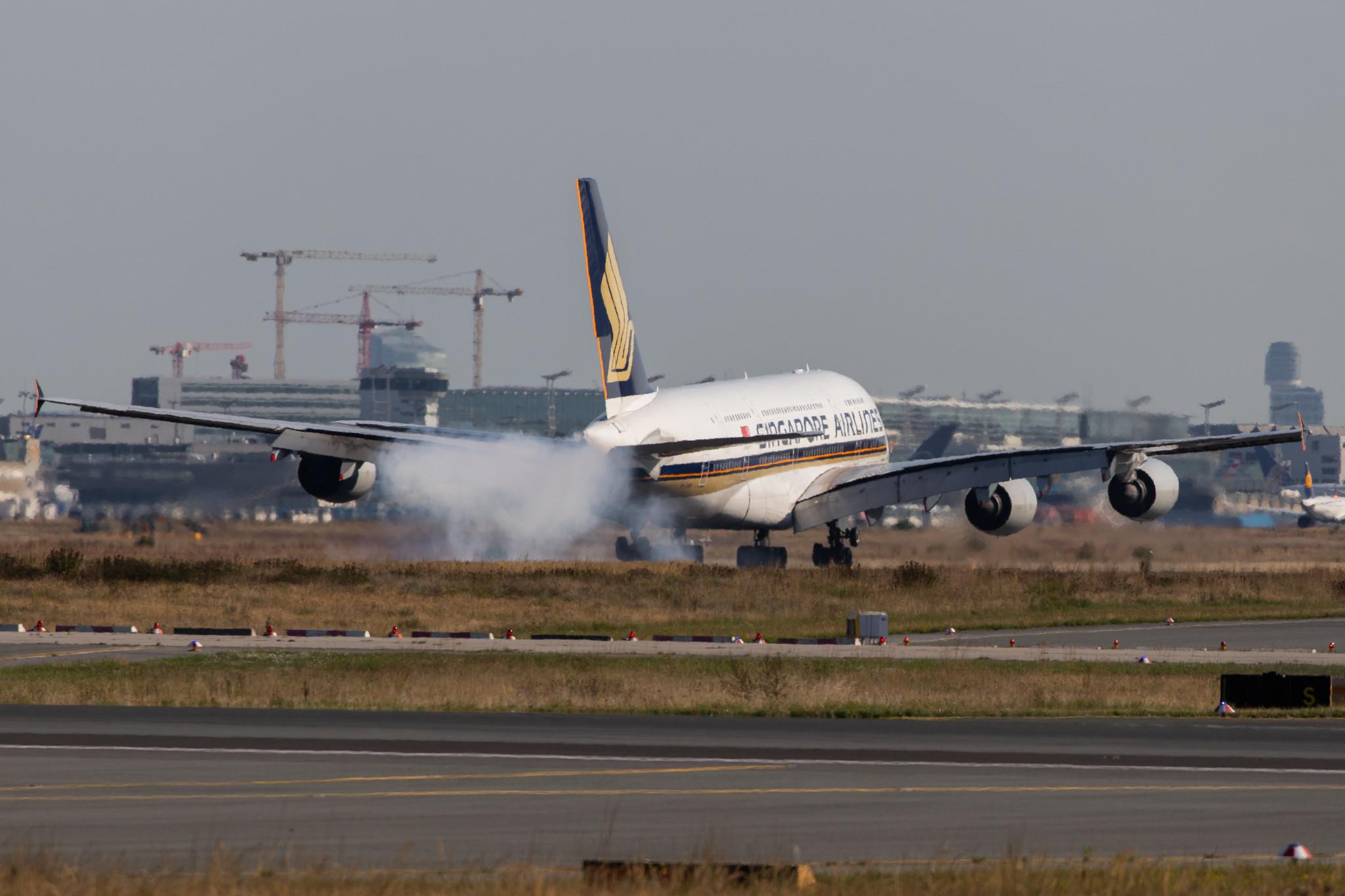 Frankfurt Airport: Singapore Airlines (SQ / SIA) |  Airbus A380-841 A388 | 9V-SKK | MSN 051