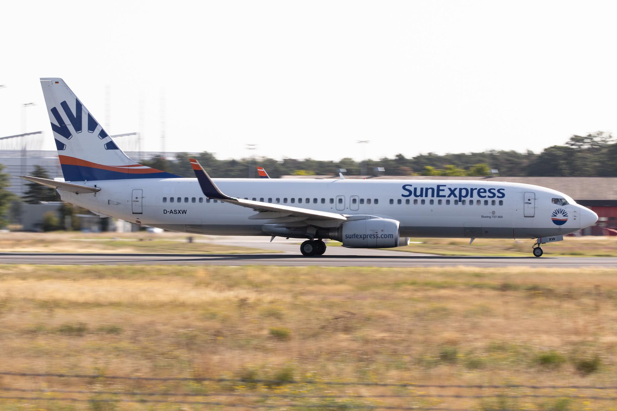 Frankfurt Airport: SunExpress (XQ / SXS) | Operator: SunExpress Deutschland |  Boeing 737-8HC B738 | D-ASXW | MSN 36530