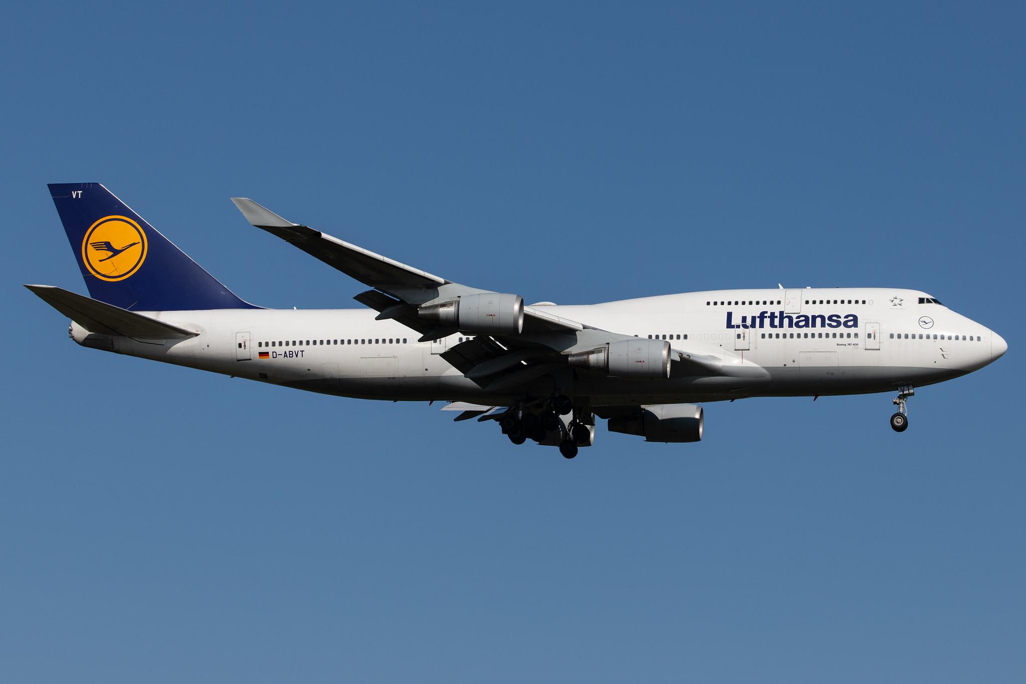 Frankfurt Airport: Lufthansa (LH / DLH) |  Boeing 747-430 B744 | D-ABVT | MSN 28287