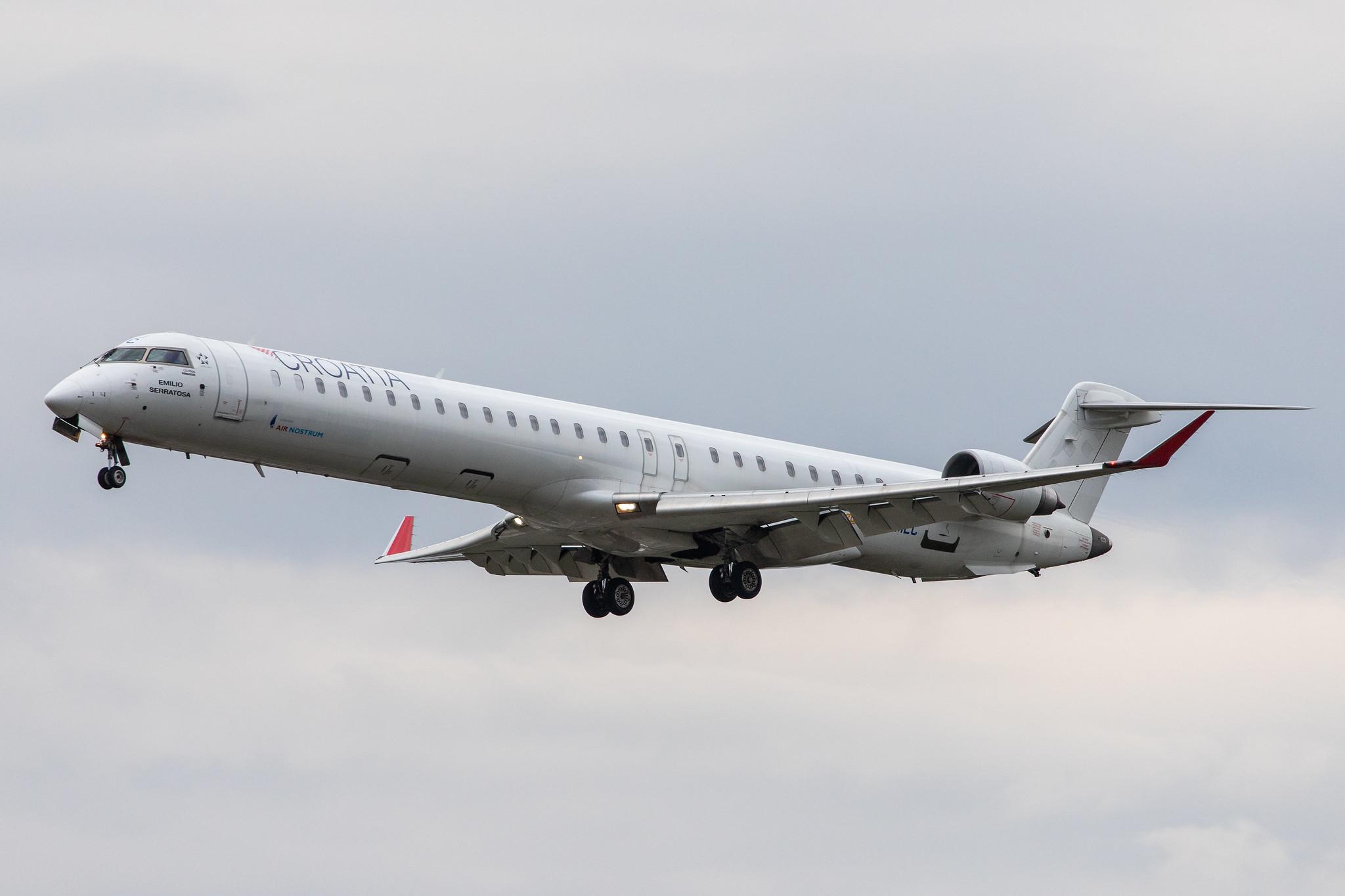 Frankfurt Airport: Croatia Airlines (OU / CTN) | Operator: Air Nostrum |  Bombardier CRJ-1000 CRJX | EC-MLC | MSN 19048