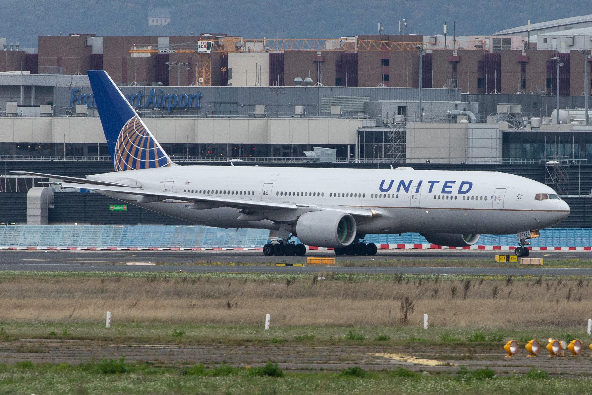Frankfurt Airport: United Airlines (UA / UAL) |  Boeing 777-222(ER) B772 | N222UA | MSN 30553
