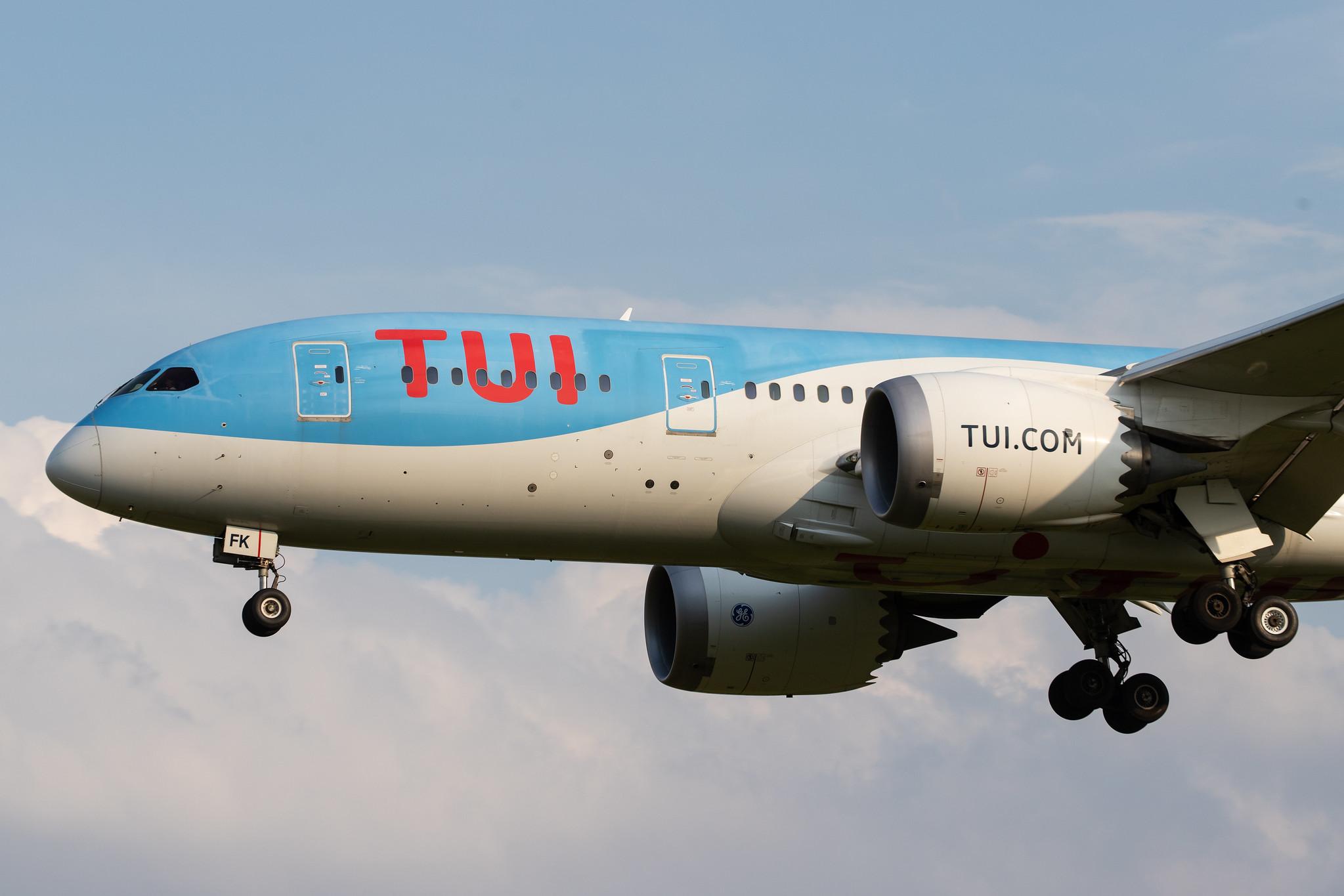 Hamburg Airport: TUI (X3 / TUI) | Operator: TUI fly Netherlands |  Boeing 787-8 Dreamliner B788 | PH-TFK | MSN 36427
