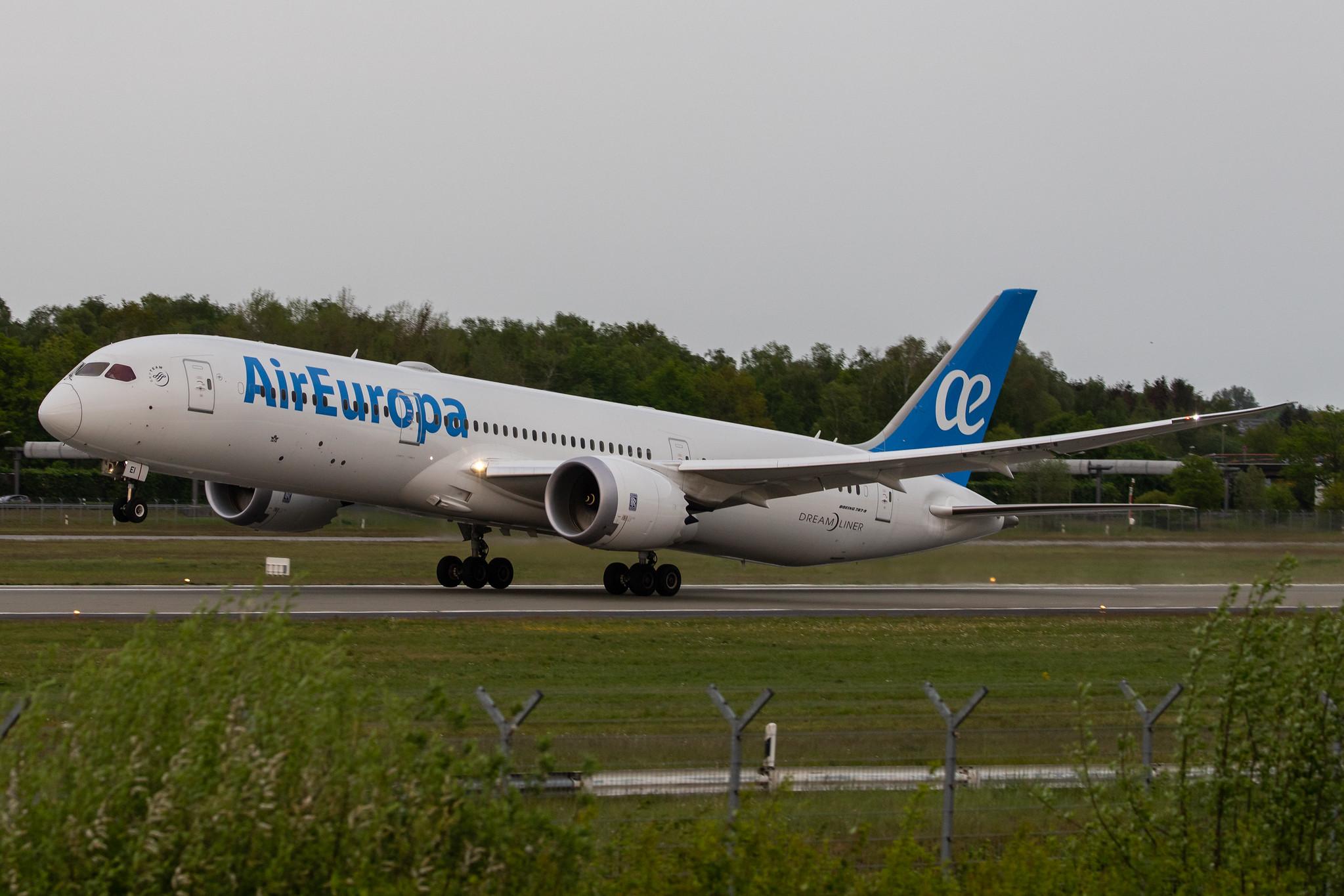 Hamburg Airport: Air Europa (UX / AEA) |  Boeing 787-9 Dreamliner B789 | EC-NEI | MSN 65249