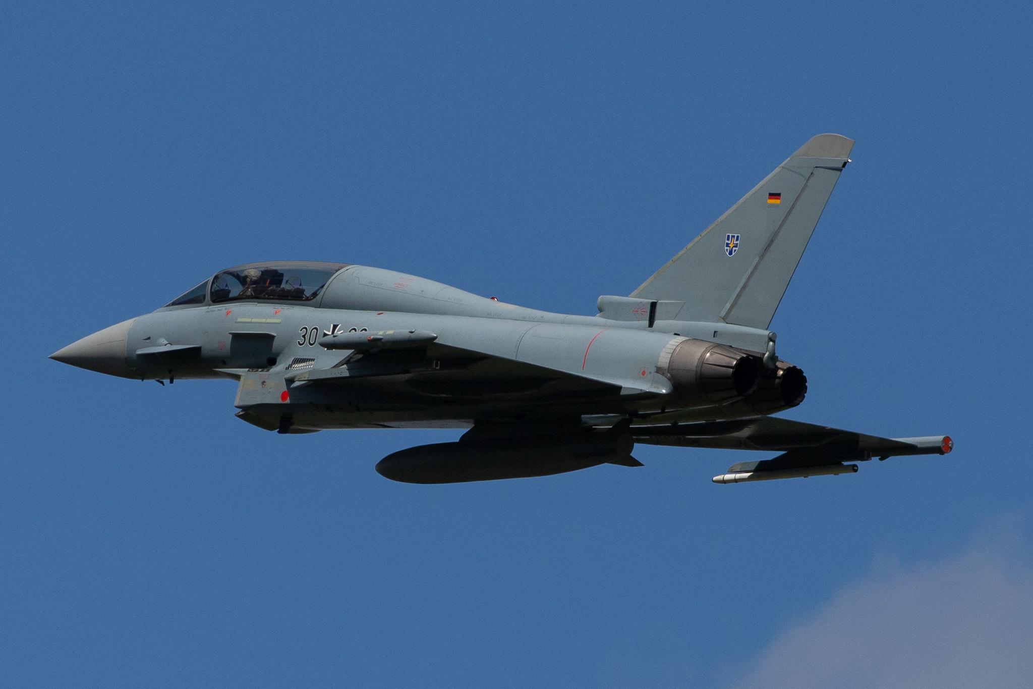 Flughafen Rostock-Laage: German Air Force | Eurofighter Typhoon EF2000 EUFI  | 30+20 | MSN GT0009