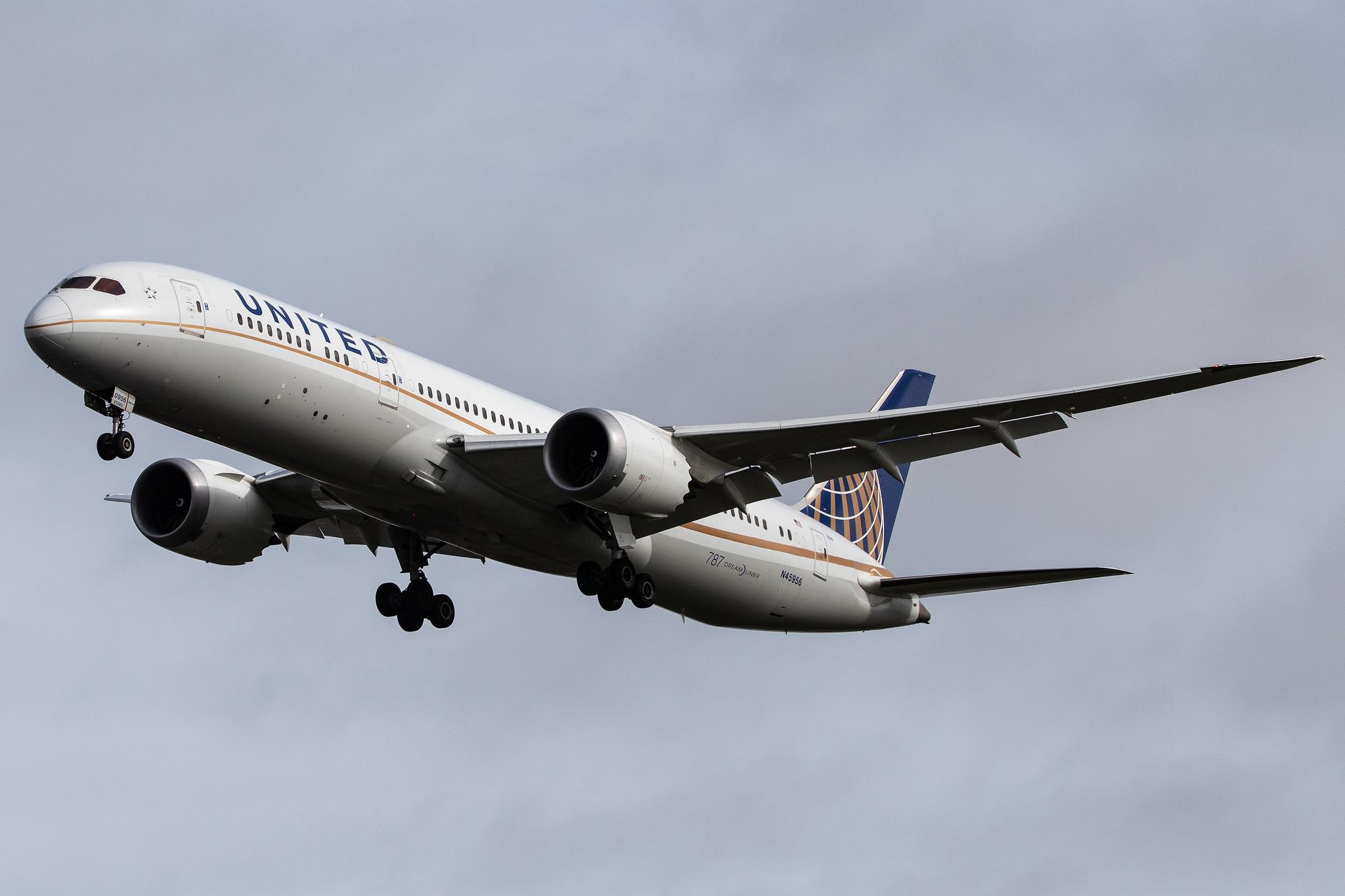 London Heathrow Airport: United Airlines (UA / UAL) |  Boeing 787-9 Dreamliner B789 | N45956 | MSN 40918
