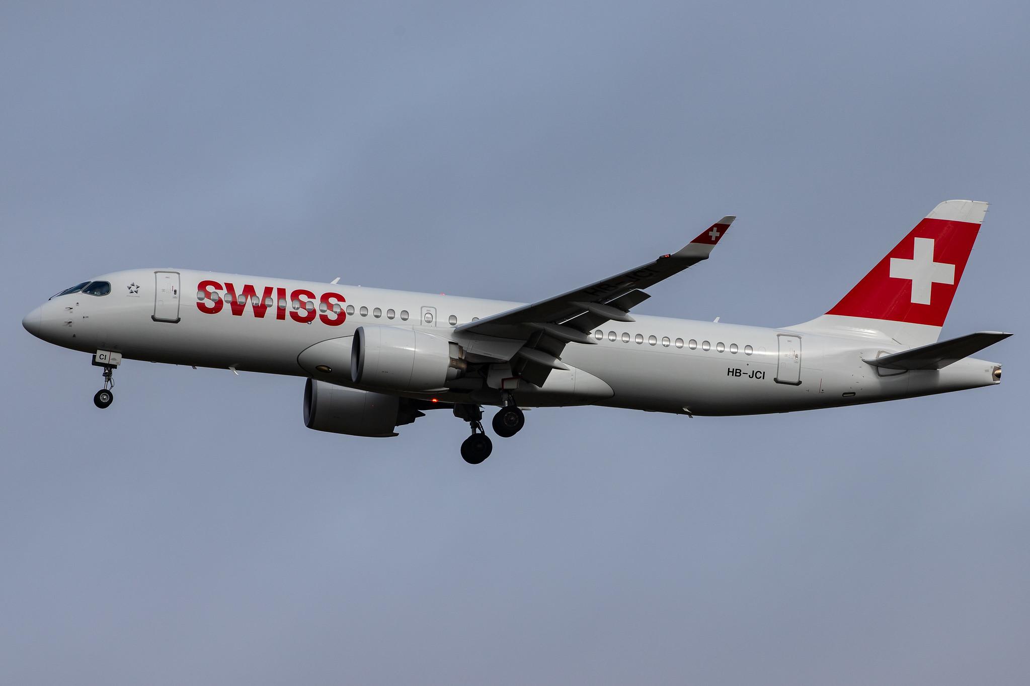 London Heathrow Airport: Swiss (LX / SWR) |  Airbus A220-300 BCS3 | HB-JCI | MSN 55023