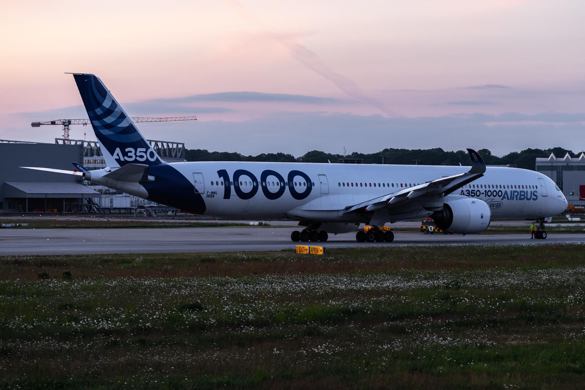 Hamburg Finkenwerder: Airbus (/ AIB) |  Airbus A350-1041 A35K | F-WMIL | MSN 059
