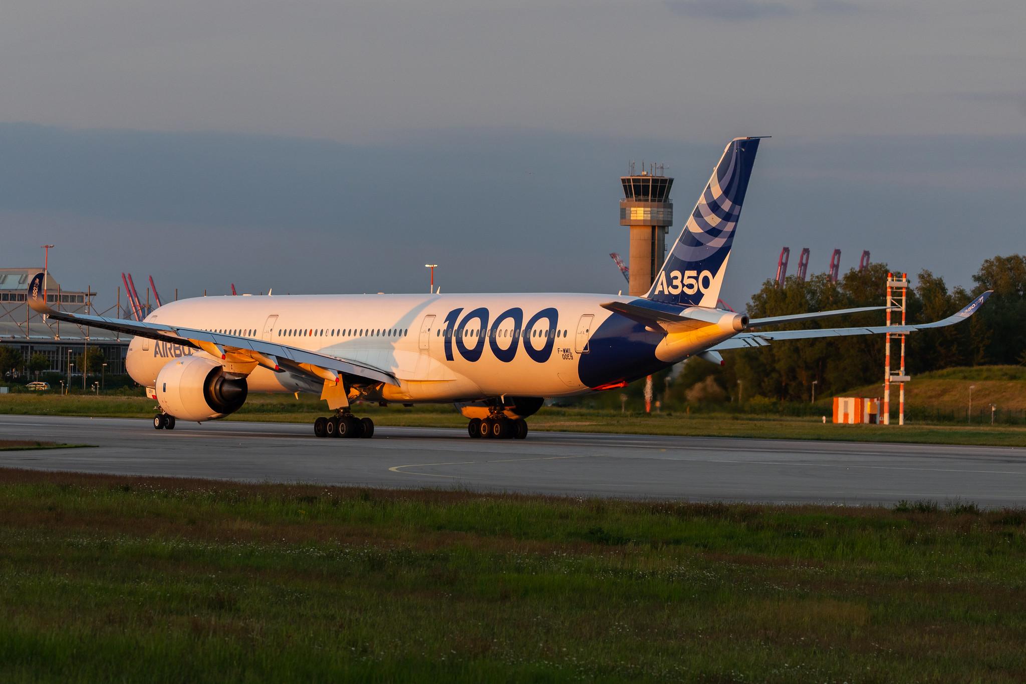 Hamburg Finkenwerder: Airbus (/ AIB) |  Airbus A350-1041 A35K | F-WMIL | MSN 059