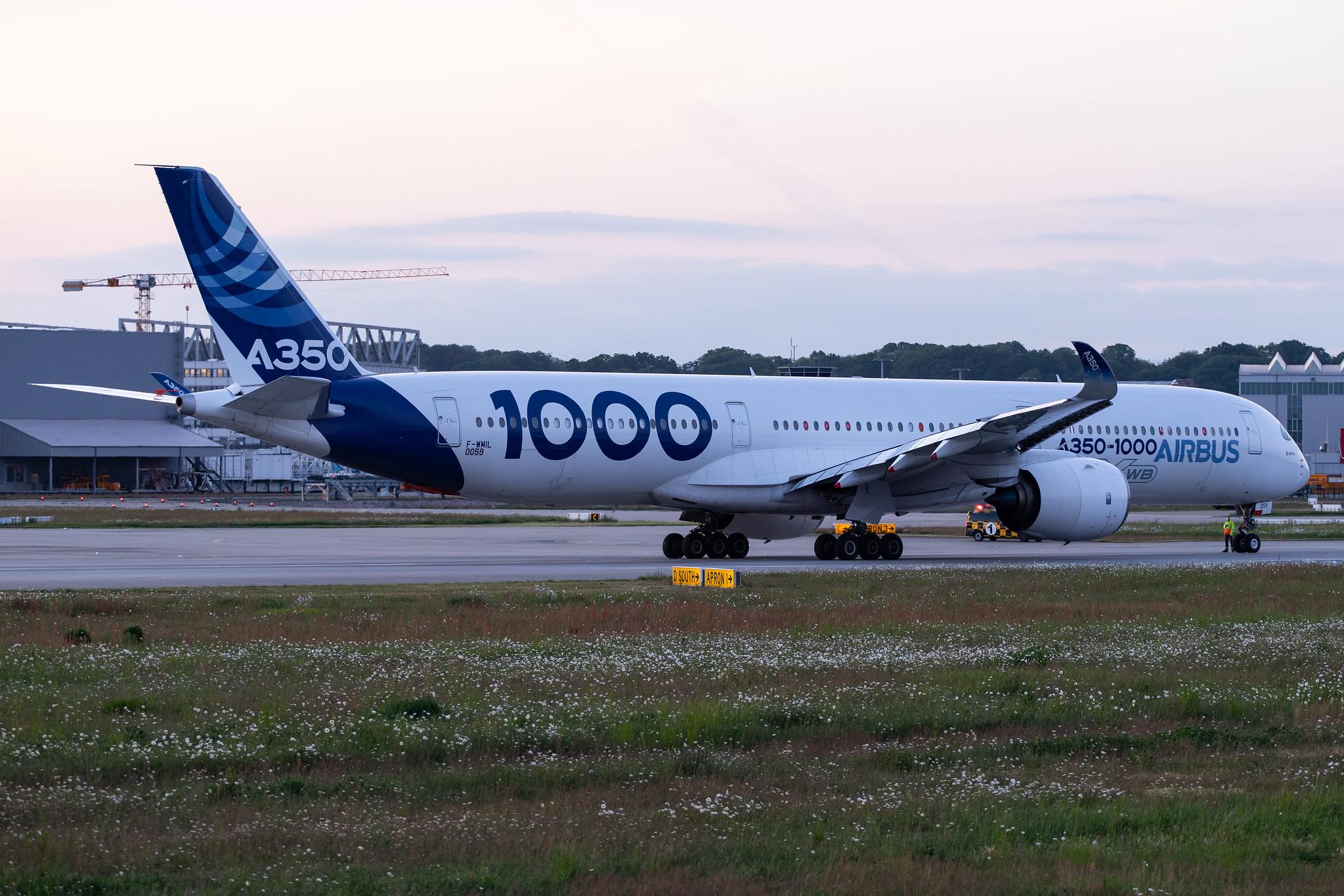 Hamburg Finkenwerder: Airbus (/ AIB) |  Airbus A350-1041 A35K | F-WMIL | MSN 059
