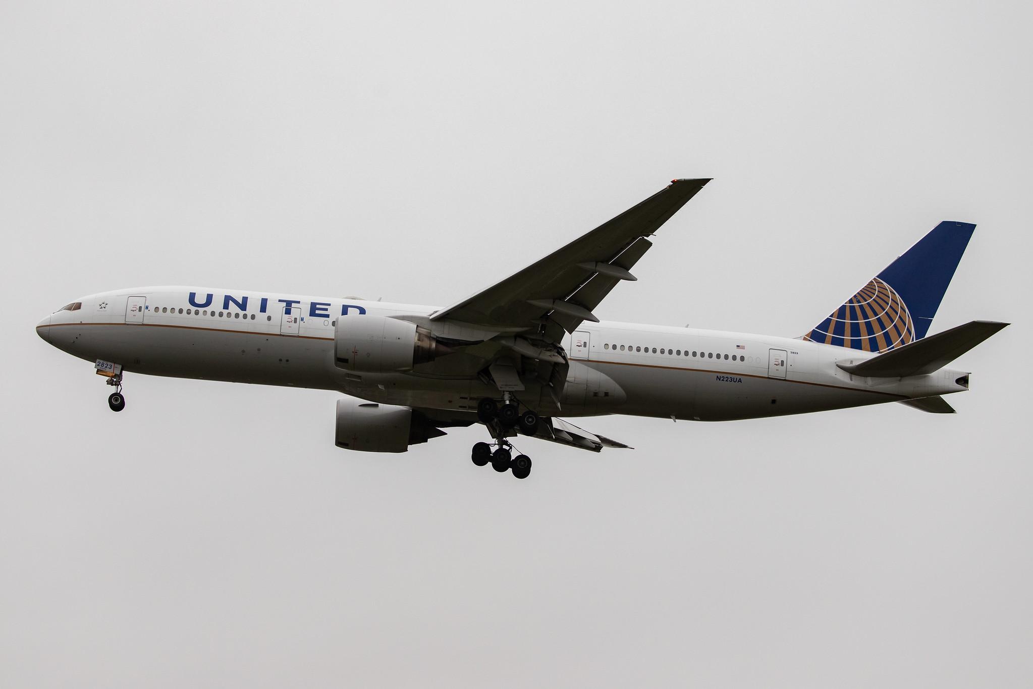 London Heathrow Airport: United Airlines (UA / UAL) |  Boeing 777-222(ER) B772 | N223UA | MSN 30224