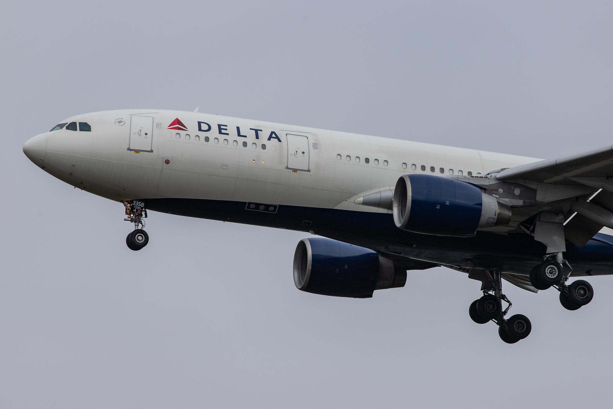 London Heathrow Airport: Delta Air Lines (DL / DAL) |  Airbus A330-223 A332 | N858NW | MSN 0718