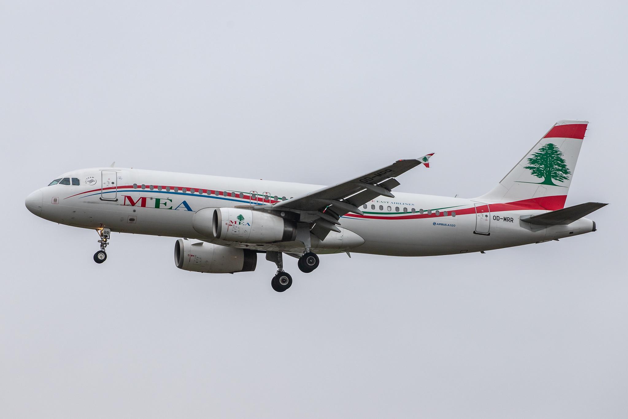 London Heathrow Airport: MEA (ME / MEA) |  Airbus A320-232 A320 | OD-MRR | MSN 3837