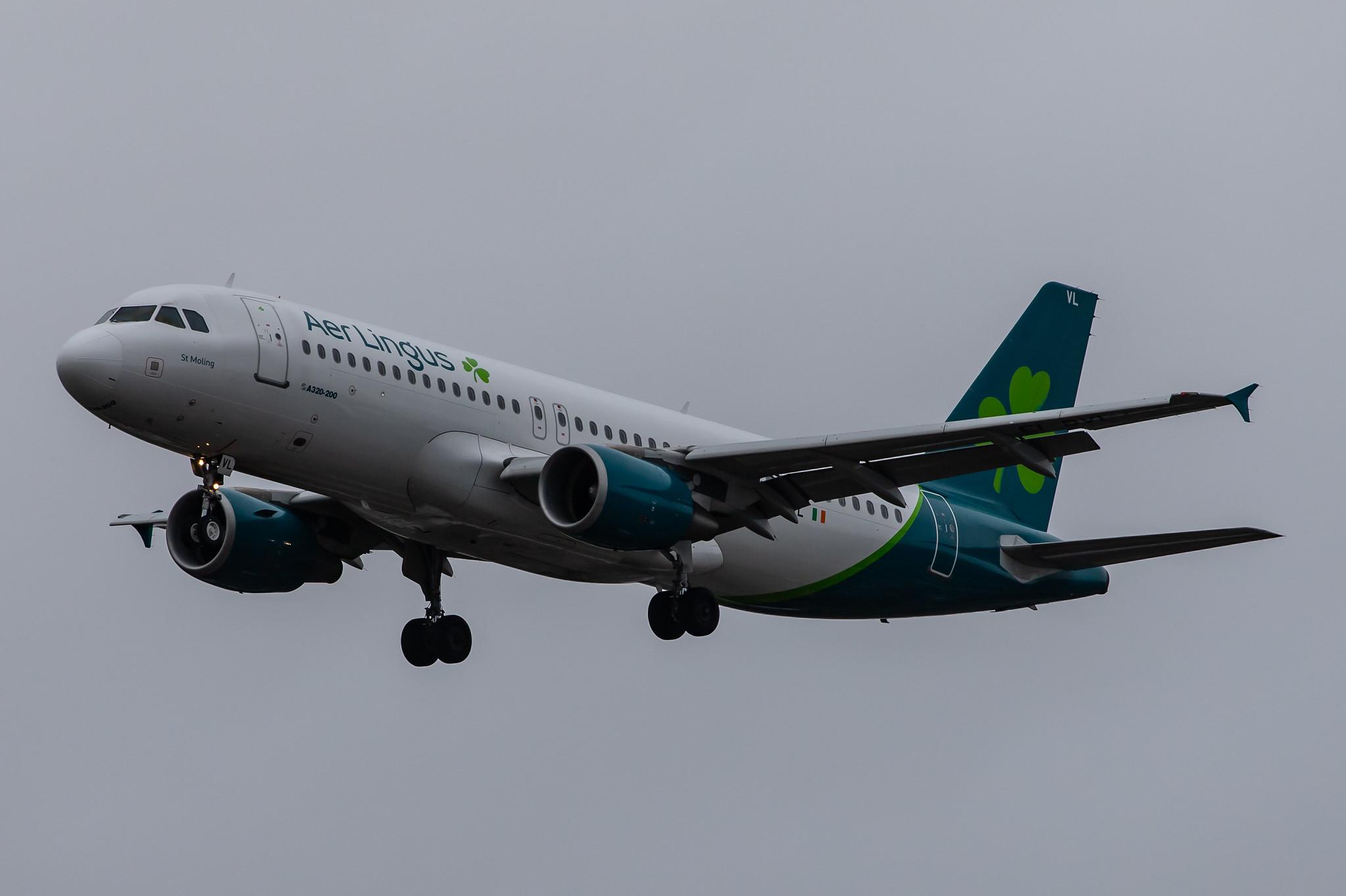 London Heathrow Airport: Aer Lingus (EI / EIN) |  Airbus A320-214 A320 | EI-DVL | MSN 4678