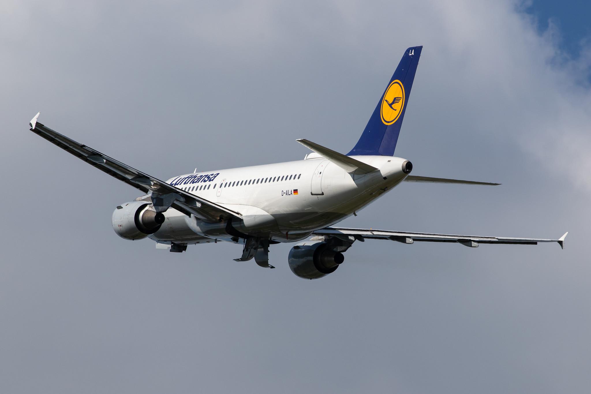 Hamburg Airport: Lufthansa (LH / DLH) |  Airbus A319-114 A319 | D-AILA | MSN 0609