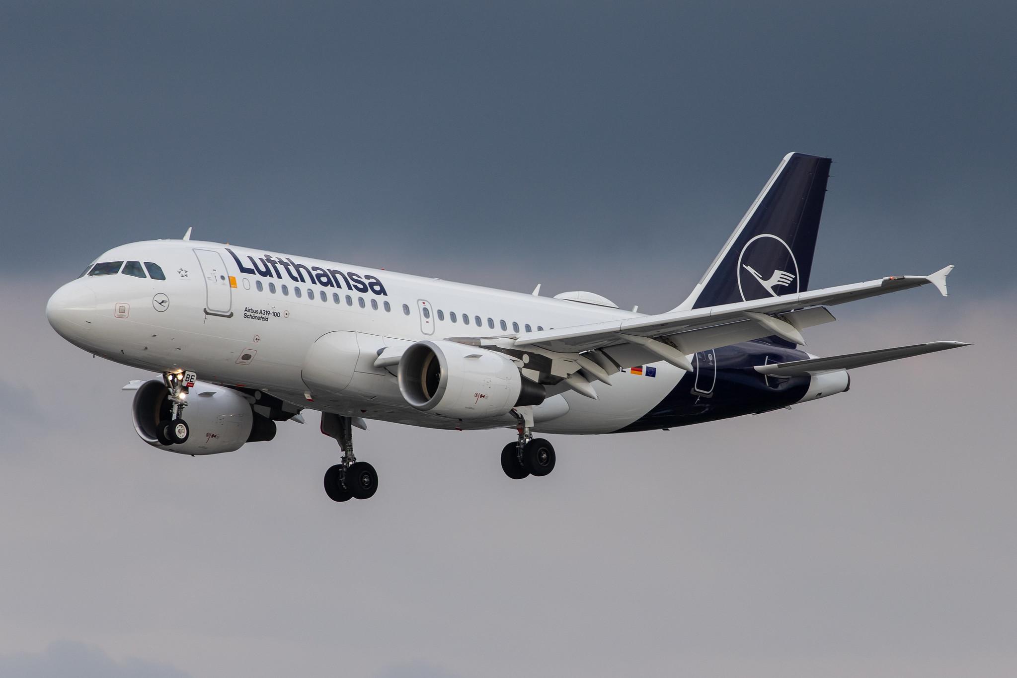Hamburg Airport: Lufthansa (LH / DLH) |  Airbus A319-112 A319 | D-AIBE | MSN 4511