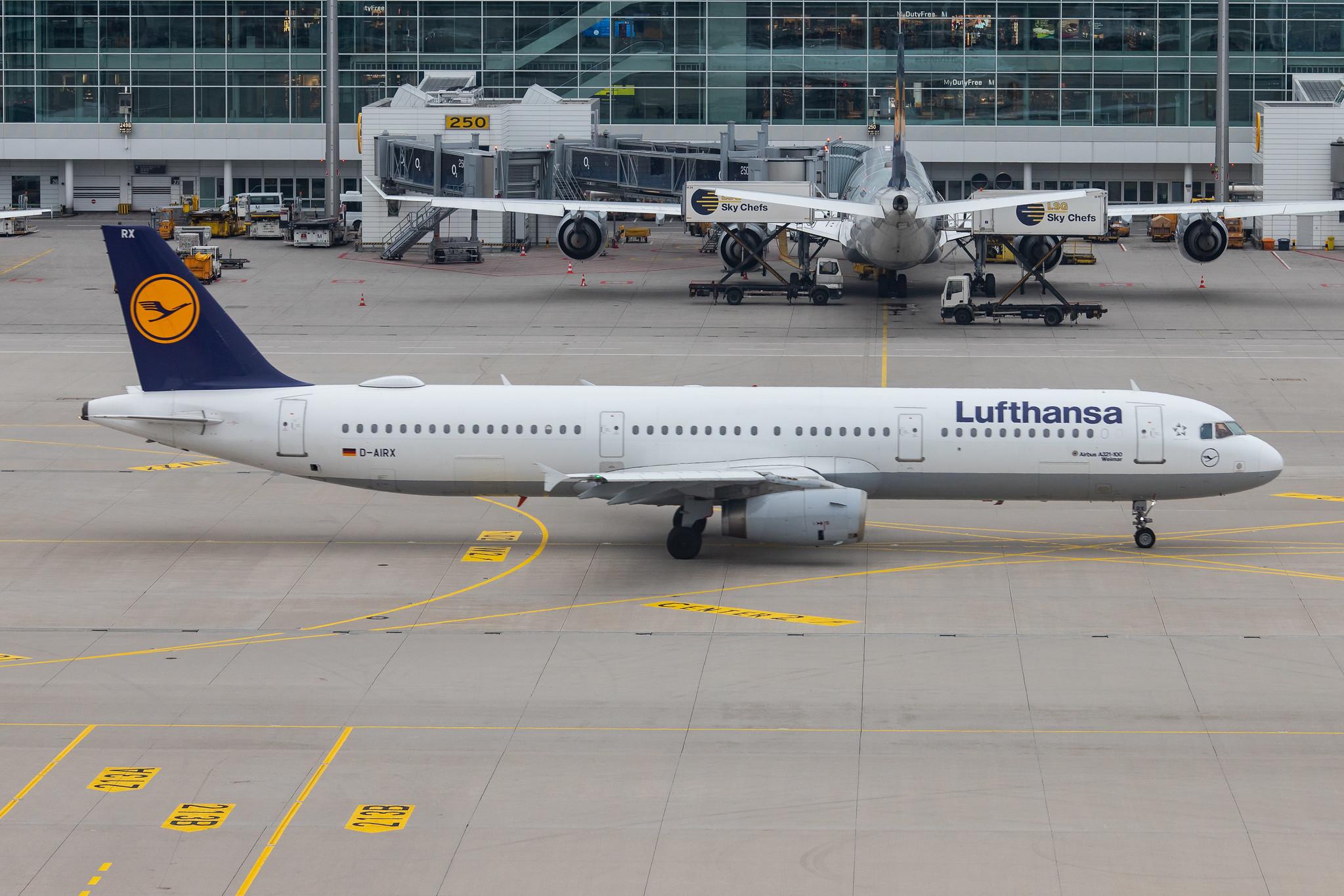 Munich Airport: Lufthansa (LH / DLH) |  Airbus A321-131 A321 | D-AIRX | MSN 0887